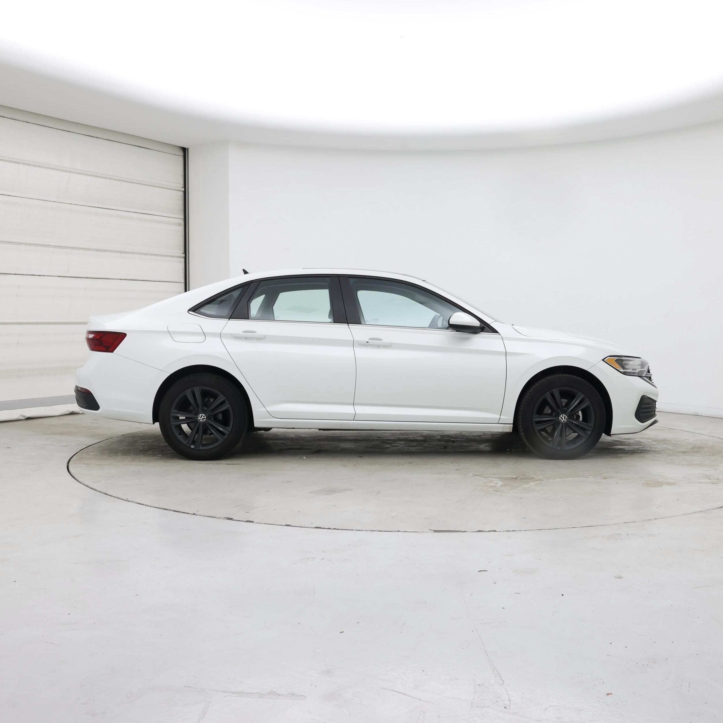 Thumbnail: 2023 Volkswagen Jetta - 7