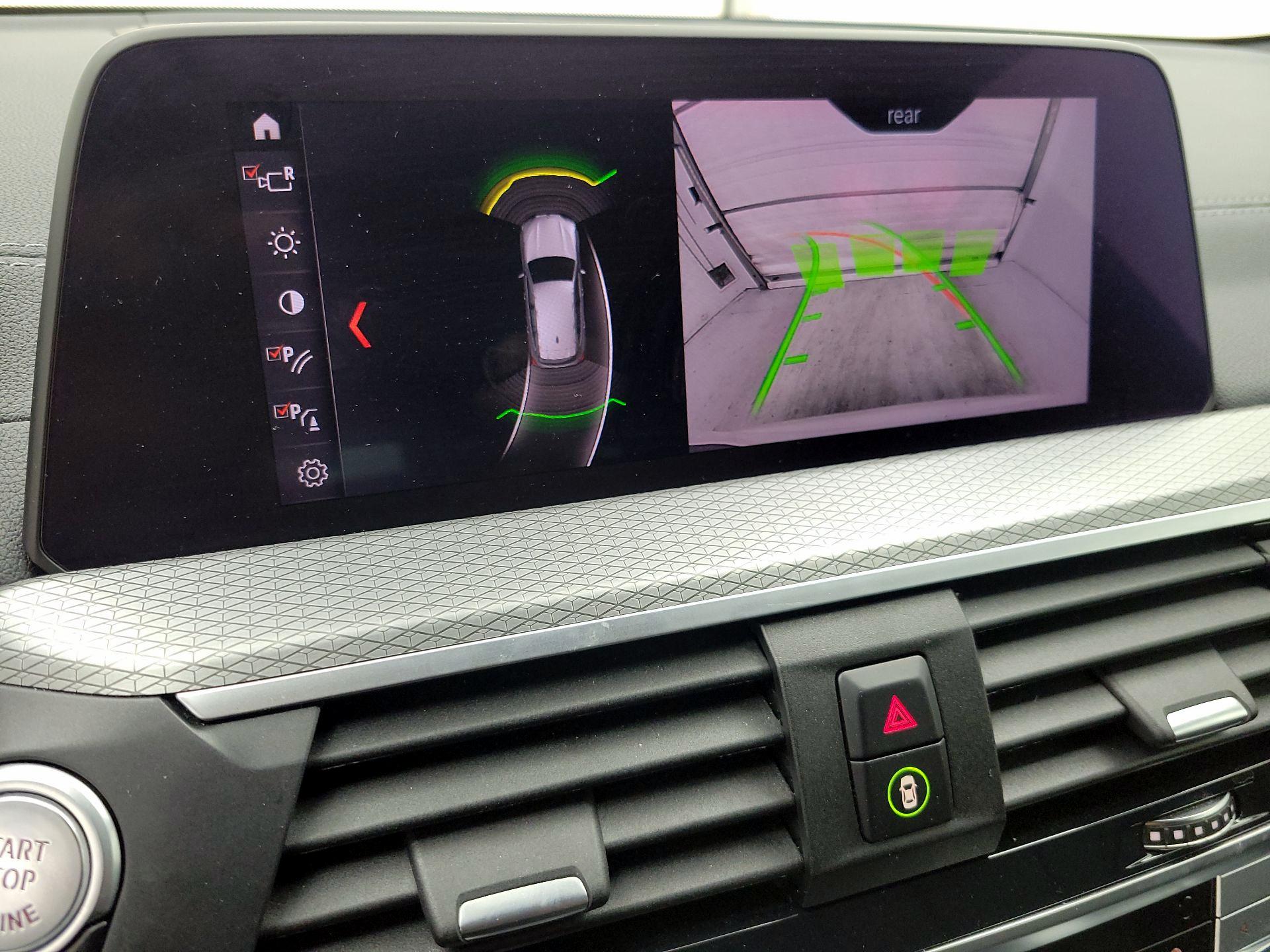 Thumbnail: 2021 BMW X3 - 15