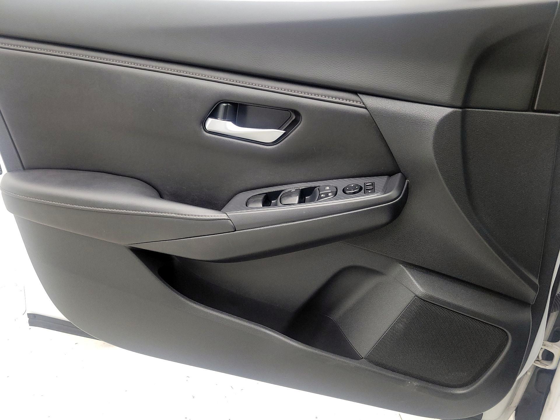 Thumbnail: 2022 Nissan Sentra - 12