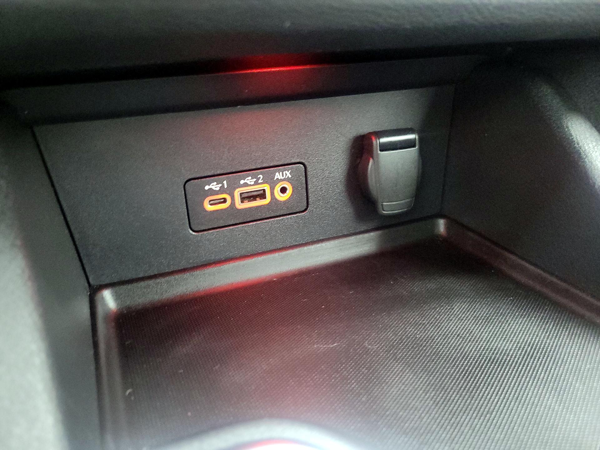 Thumbnail: 2022 Nissan Sentra - 18