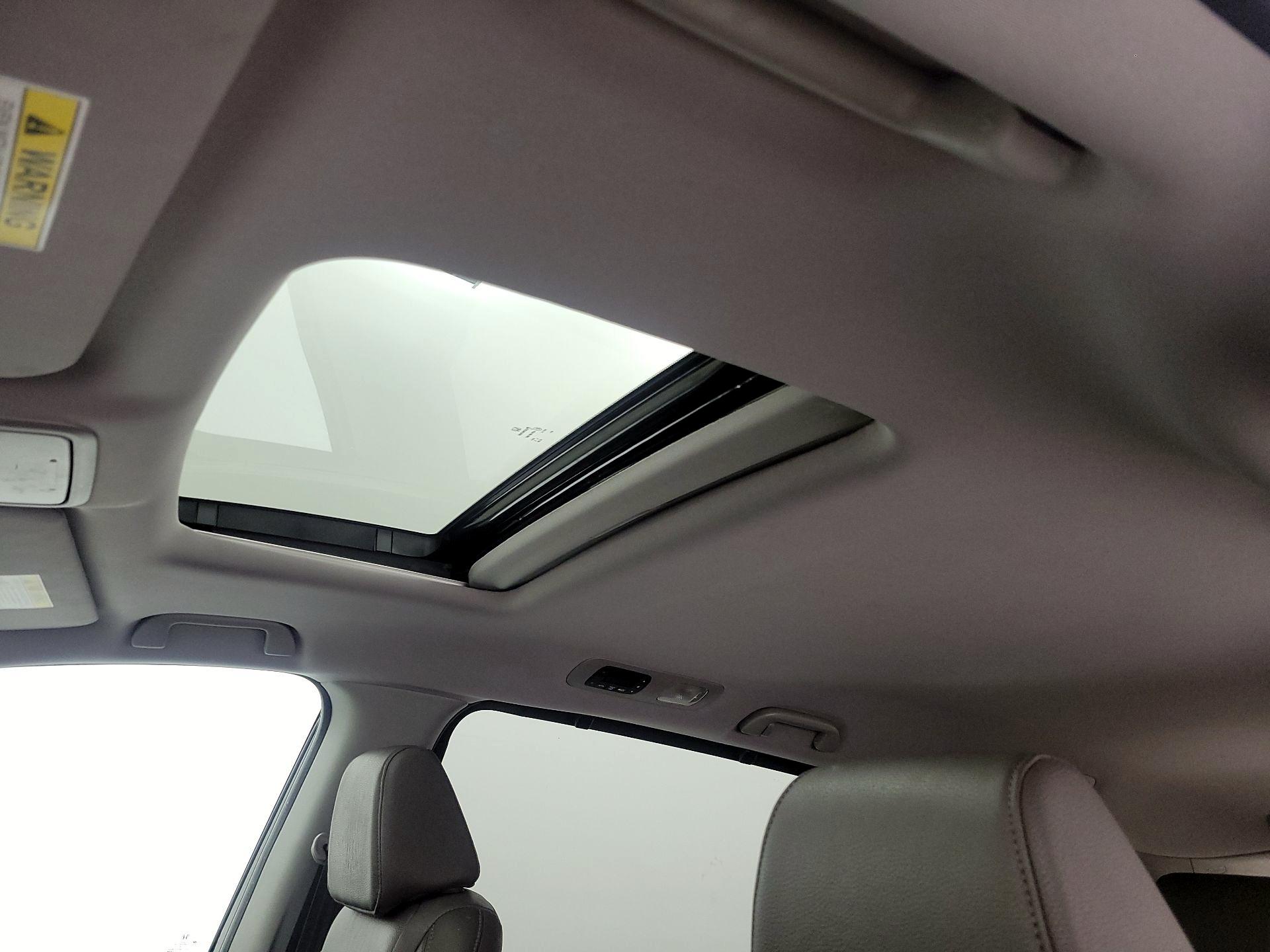 Thumbnail: 2020 Honda Odyssey - 12