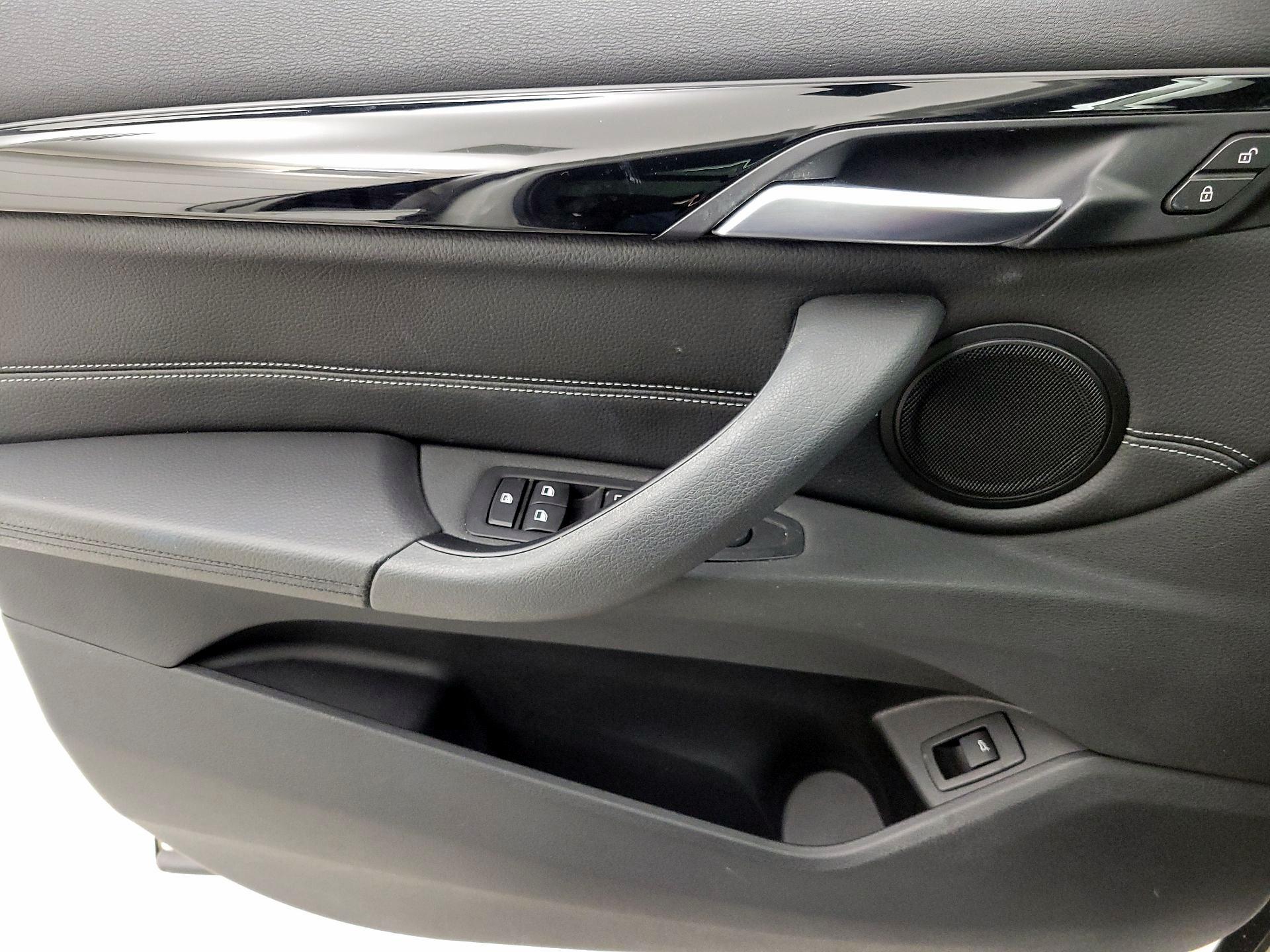 Thumbnail: 2018 BMW X1 - 13