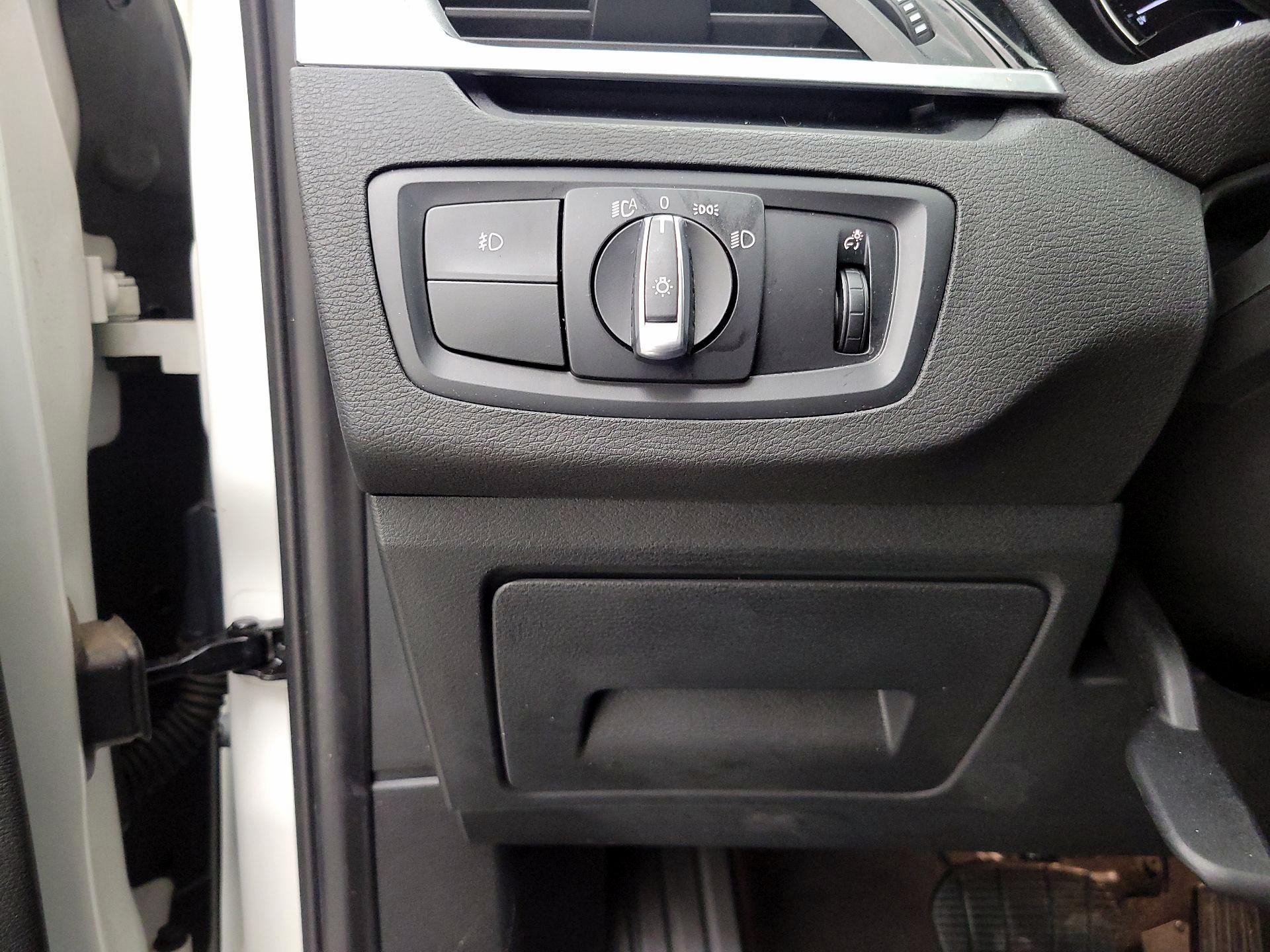 Thumbnail: 2018 BMW X1 - 14