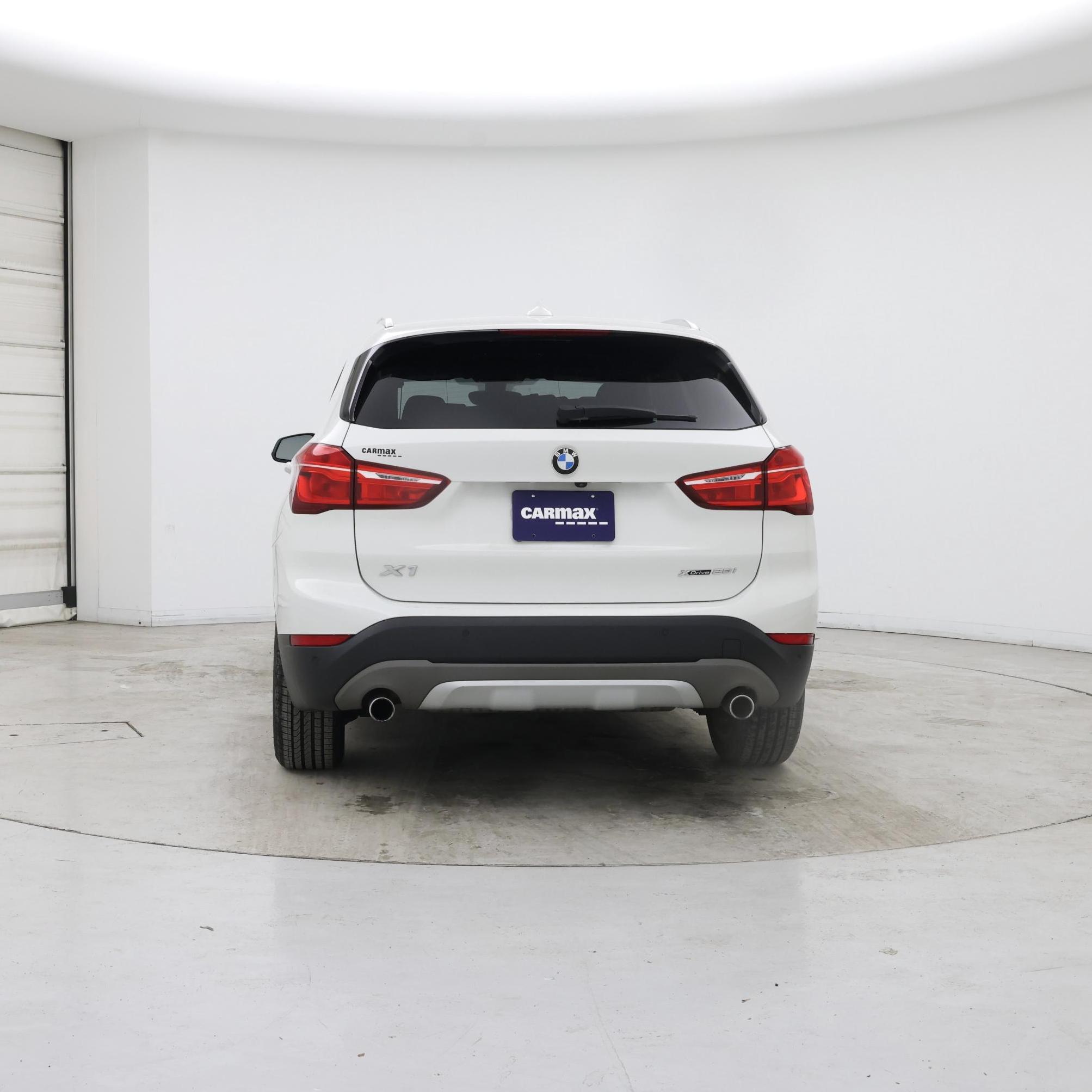 Thumbnail: 2018 BMW X1 - 6