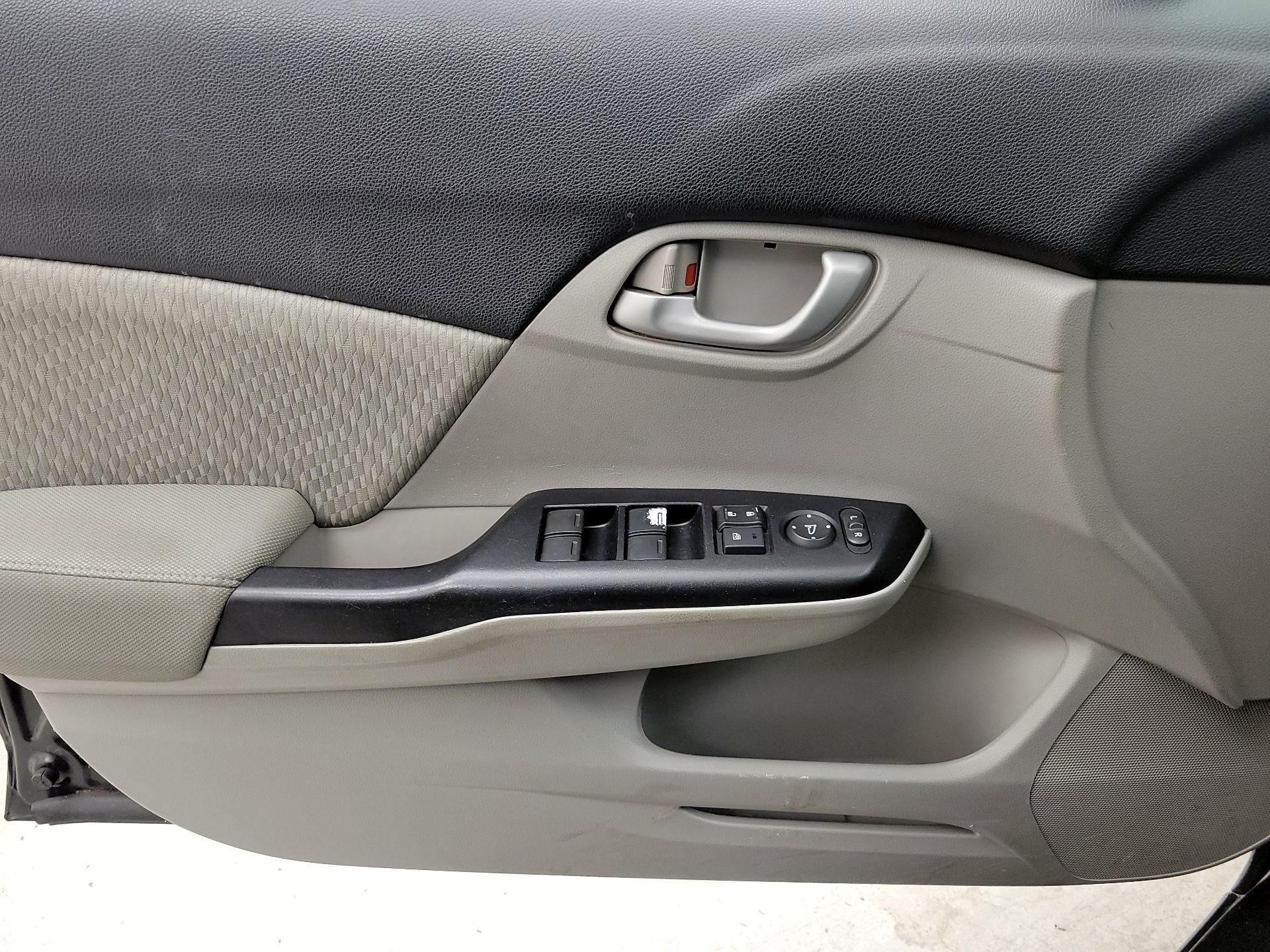 Thumbnail: 2015 Honda Civic - 12