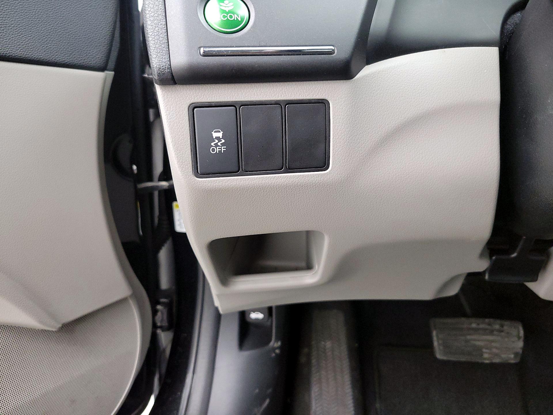 Thumbnail: 2015 Honda Civic - 13