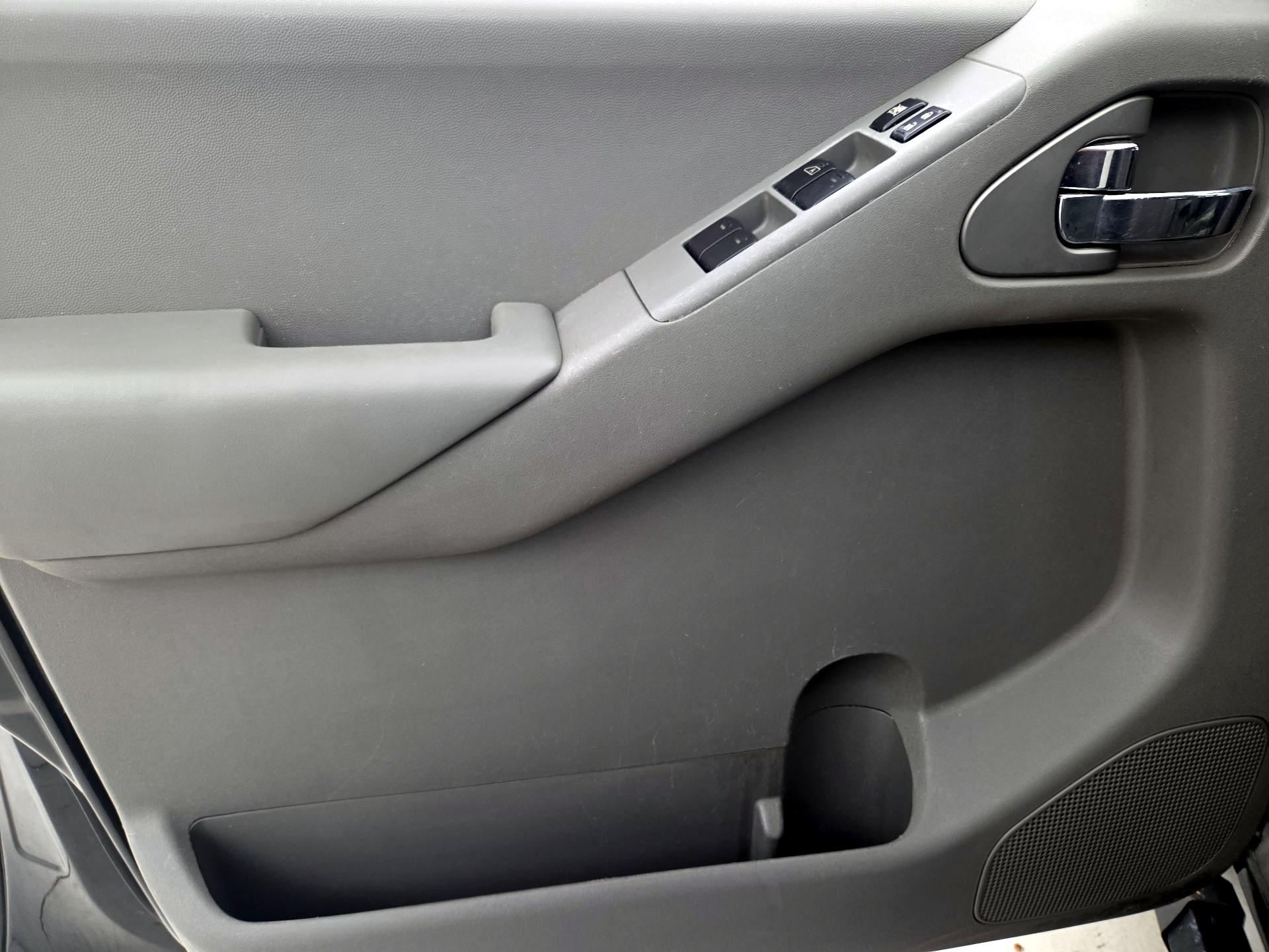 Thumbnail: 2014 Nissan Frontier - 12