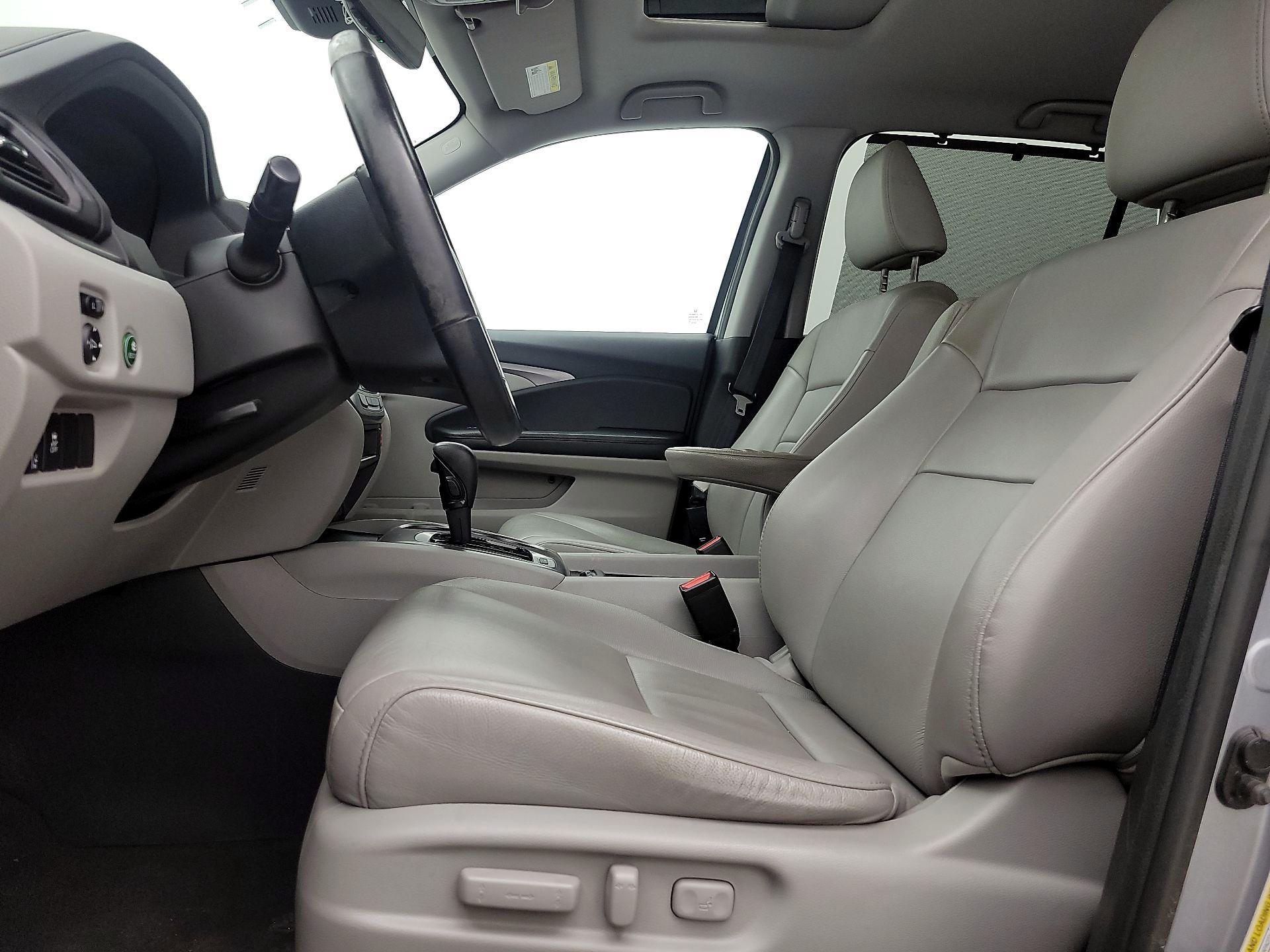 Thumbnail: 2020 Honda Pilot - 11