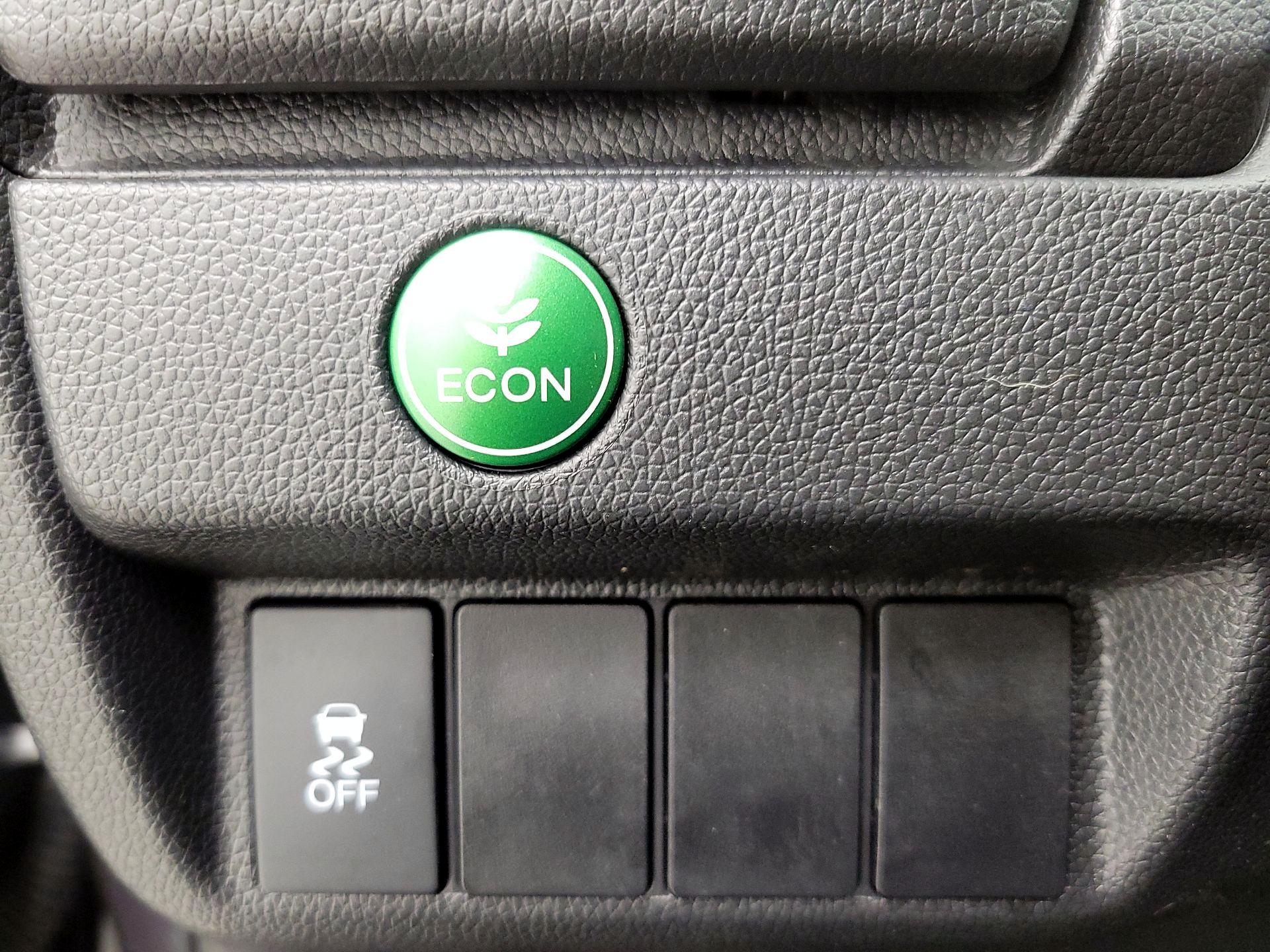 Thumbnail: 2015 Honda Fit - 13