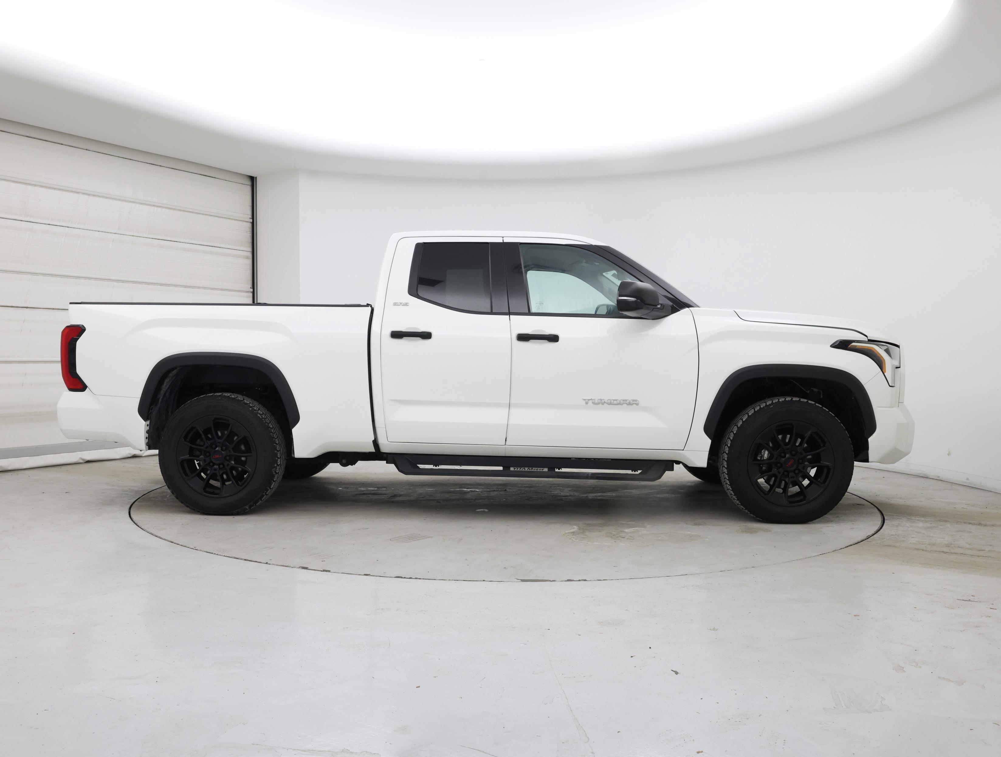 Thumbnail: 2022 Toyota Tundra - 7