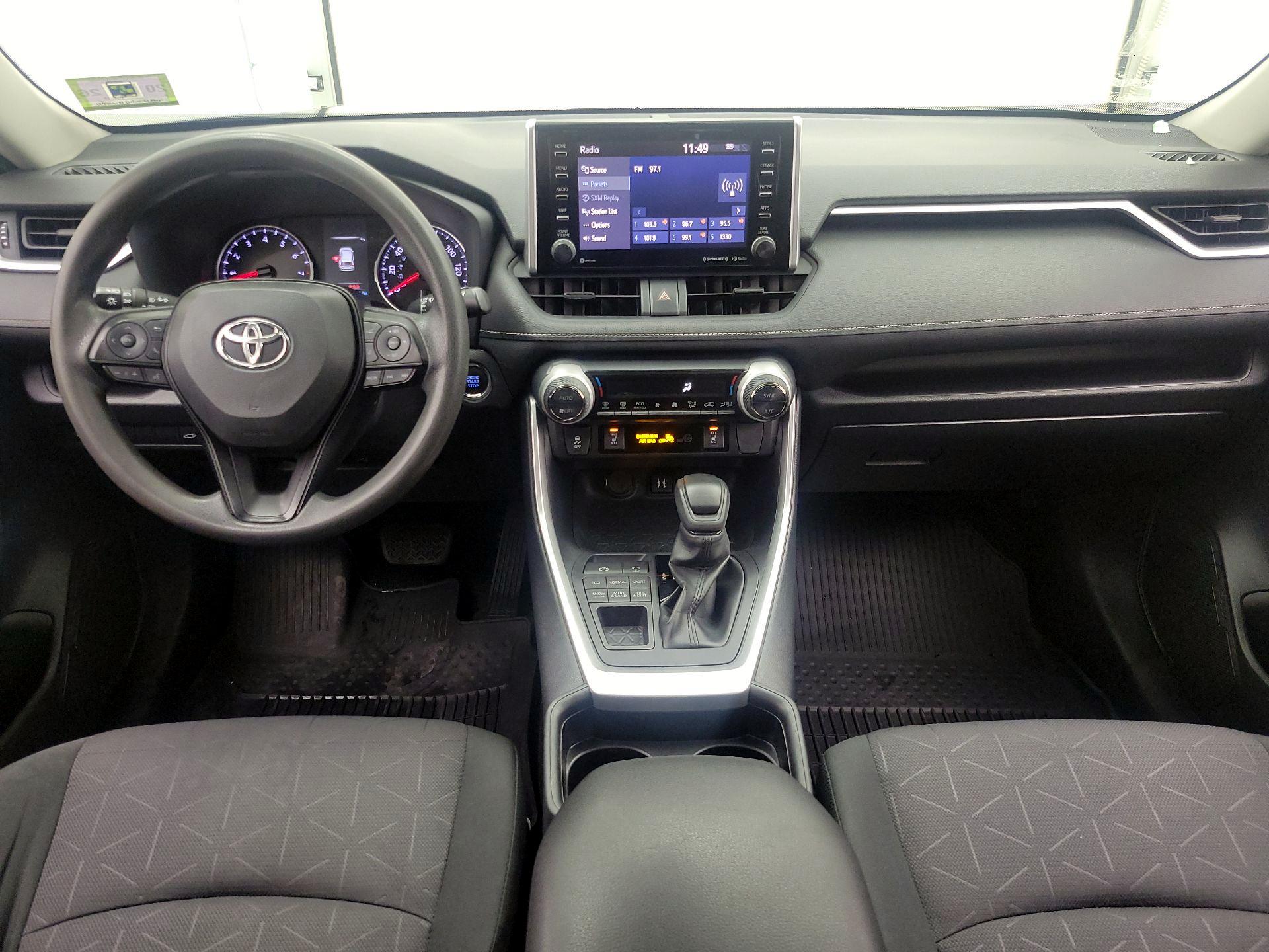 Thumbnail: 2019 Toyota RAV4 - 9