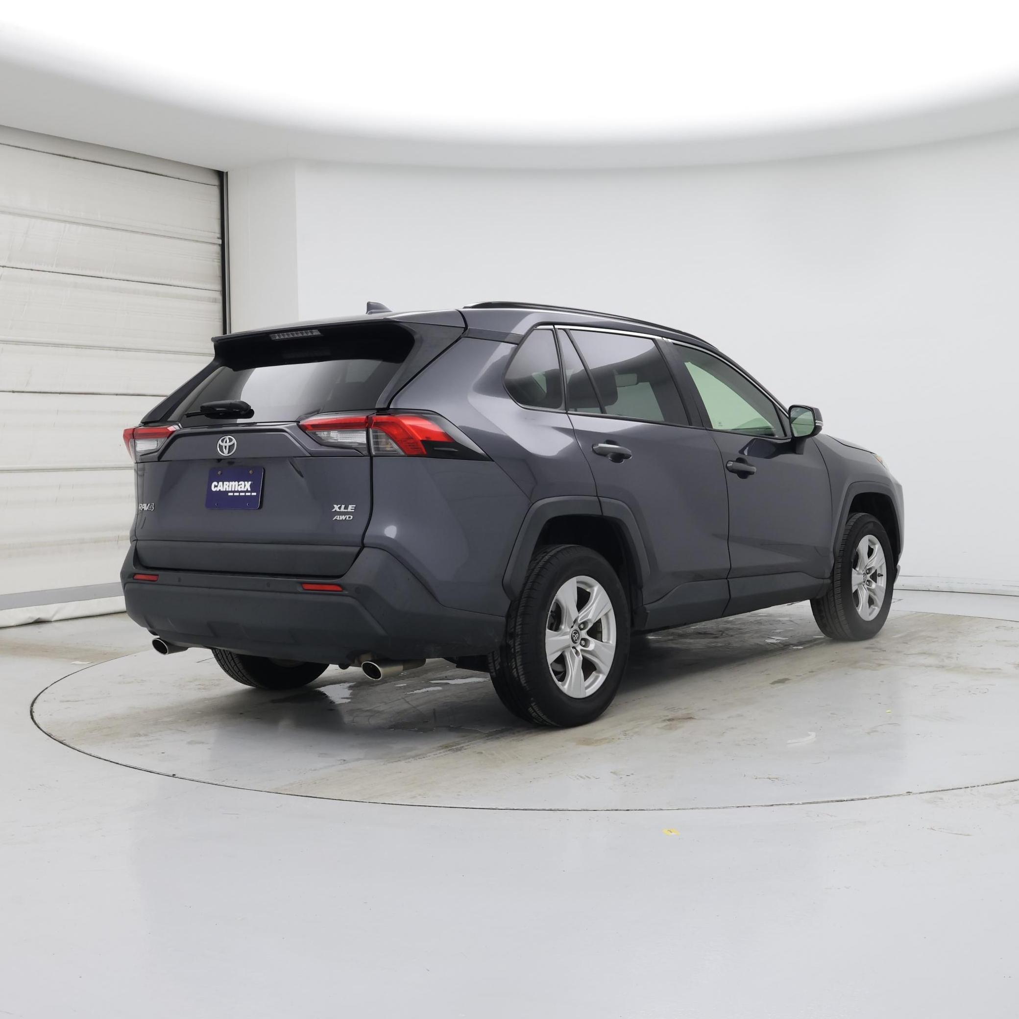Thumbnail: 2019 Toyota RAV4 - 8