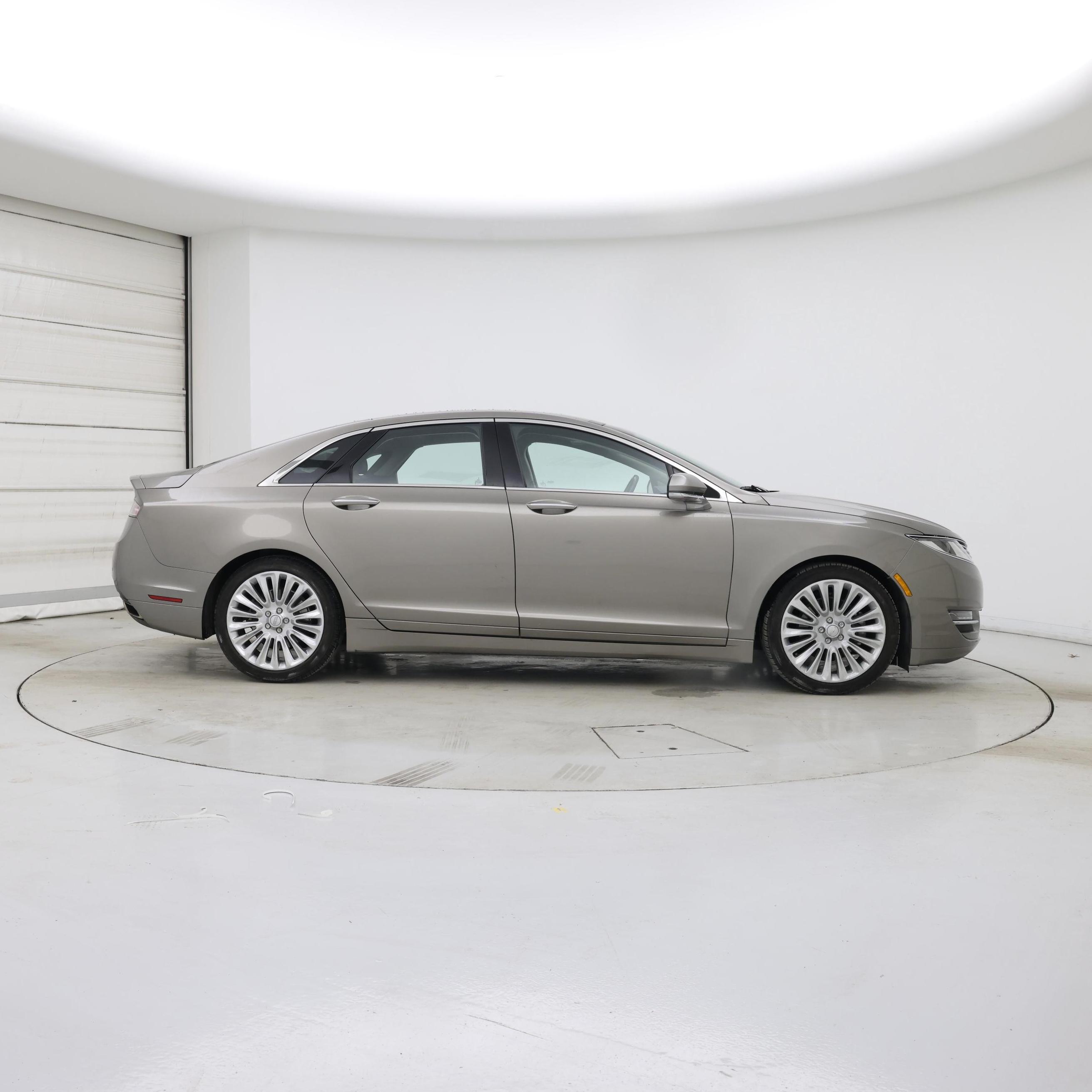 Thumbnail: 2016 Lincoln MKZ - 7