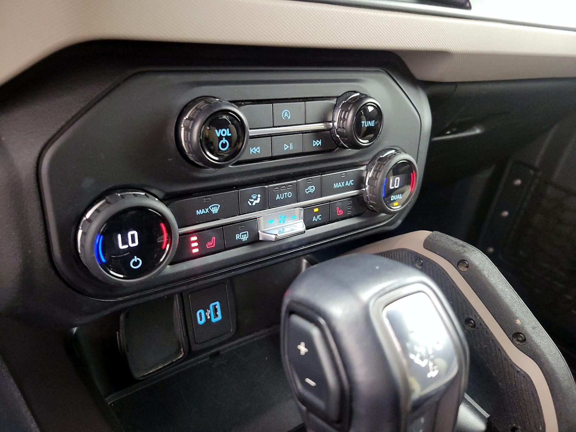 Thumbnail: 2021 Ford Bronco - 17