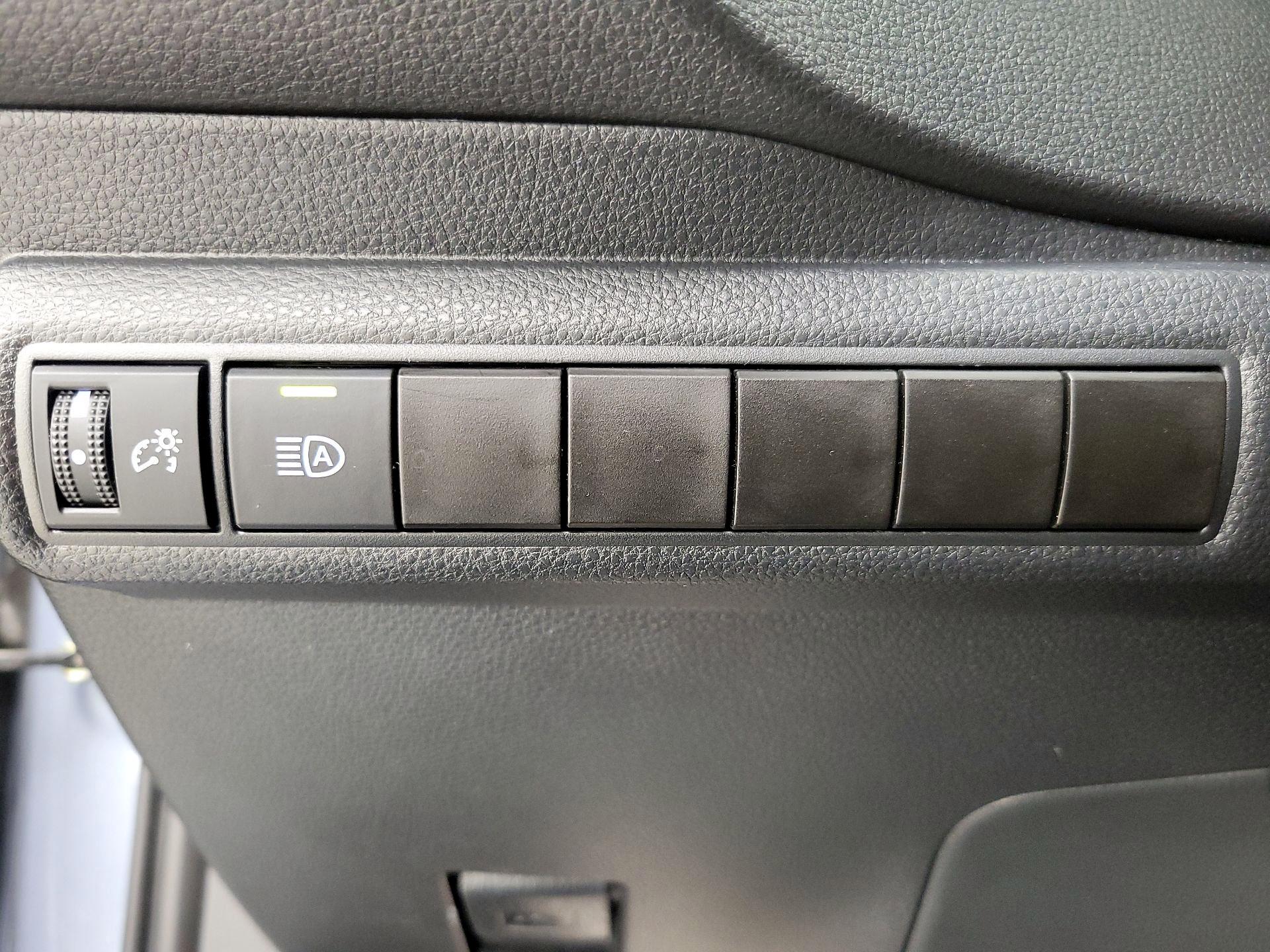 Thumbnail: 2022 Toyota Corolla - 13