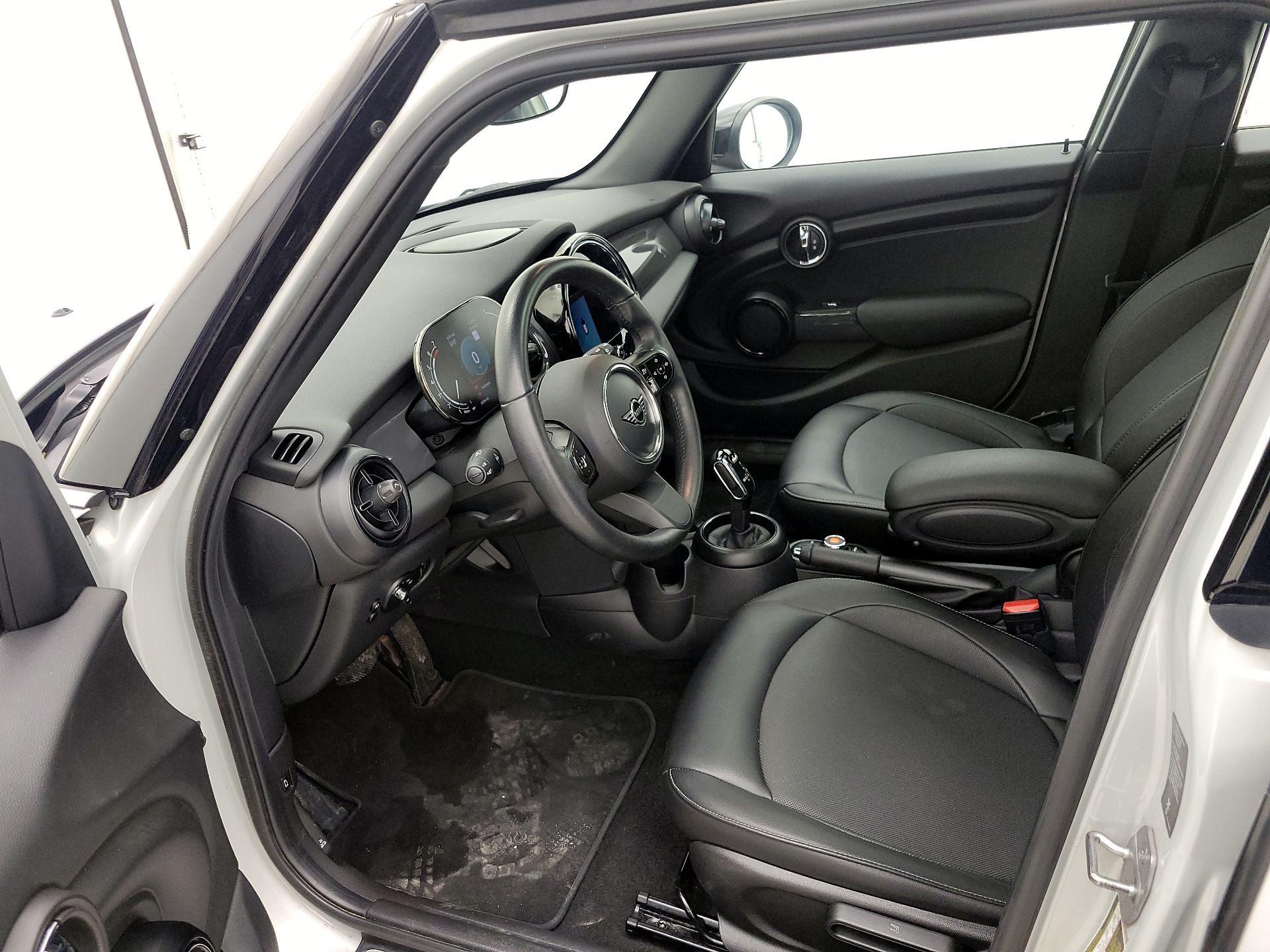 Thumbnail: 2022 MINI Cooper Hardtop - 11