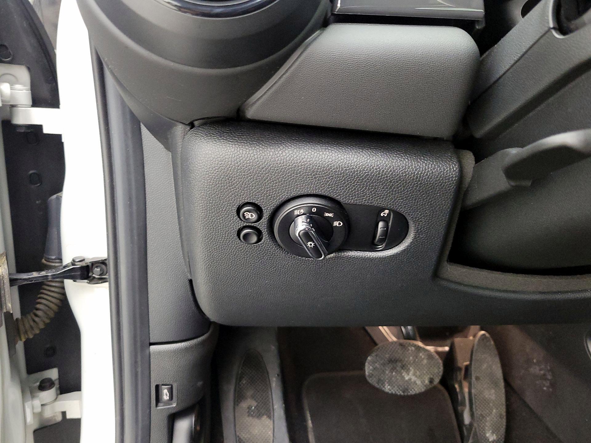 Thumbnail: 2022 MINI Cooper Hardtop - 13