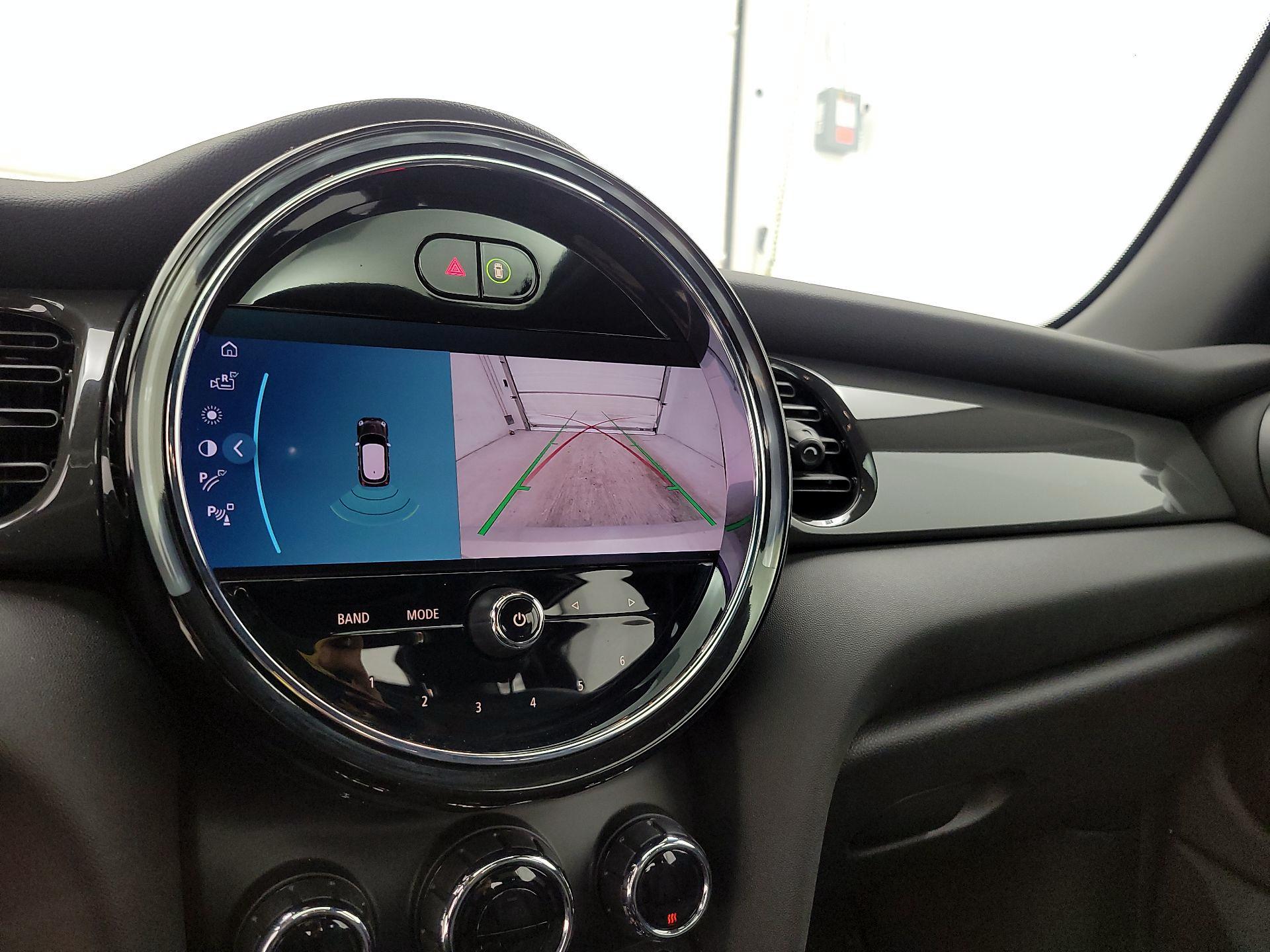 Thumbnail: 2022 MINI Cooper Hardtop - 14