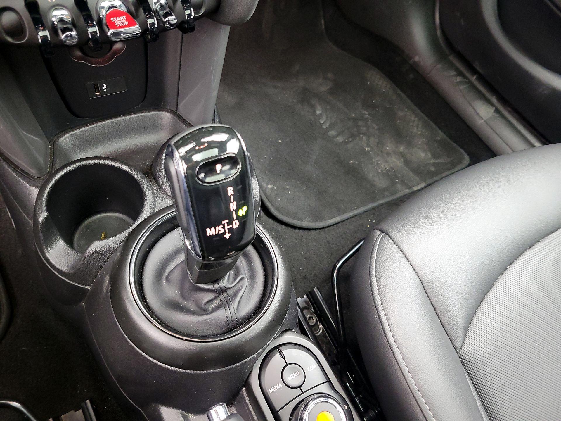 Thumbnail: 2022 MINI Cooper Hardtop - 17