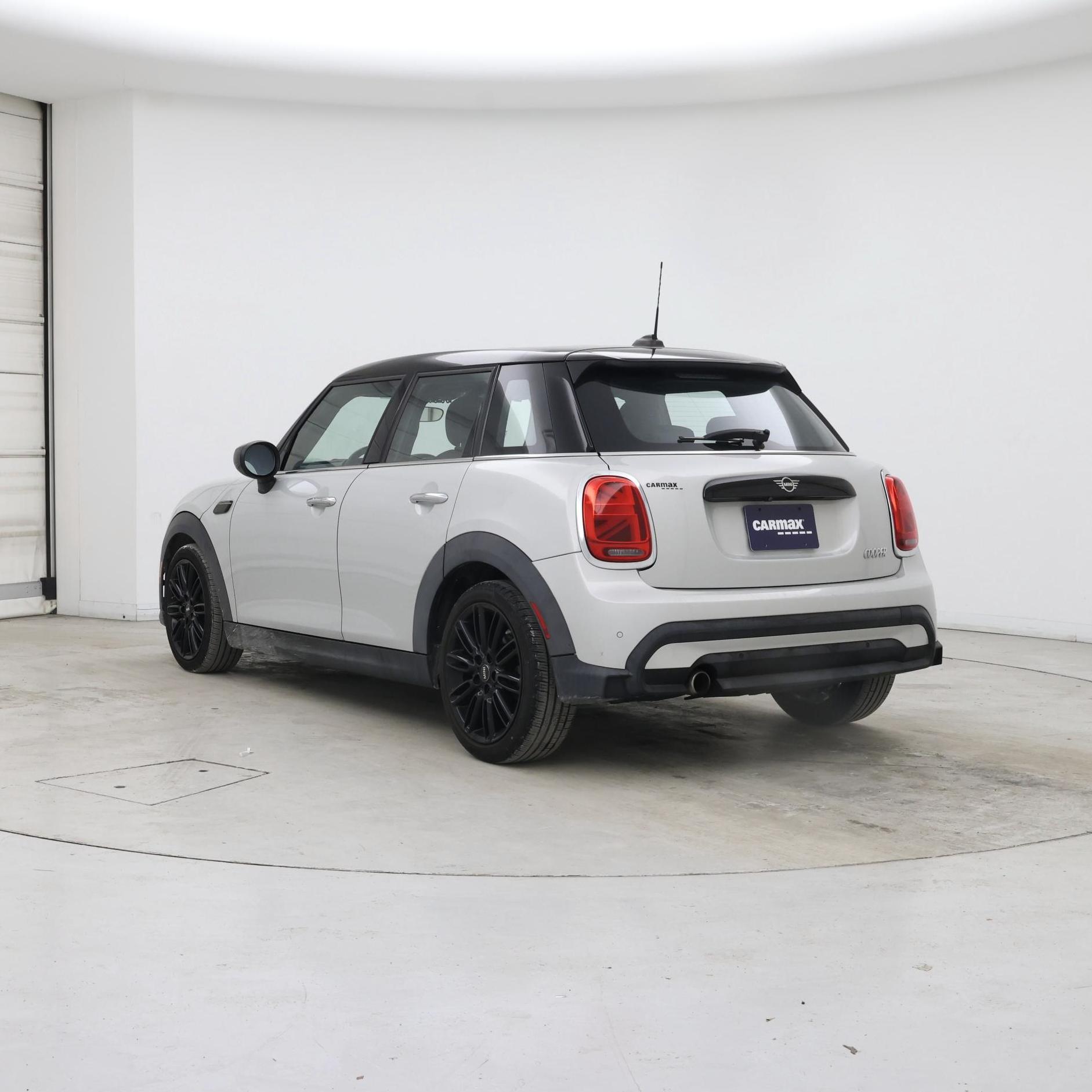 Thumbnail: 2022 MINI Cooper Hardtop - 2