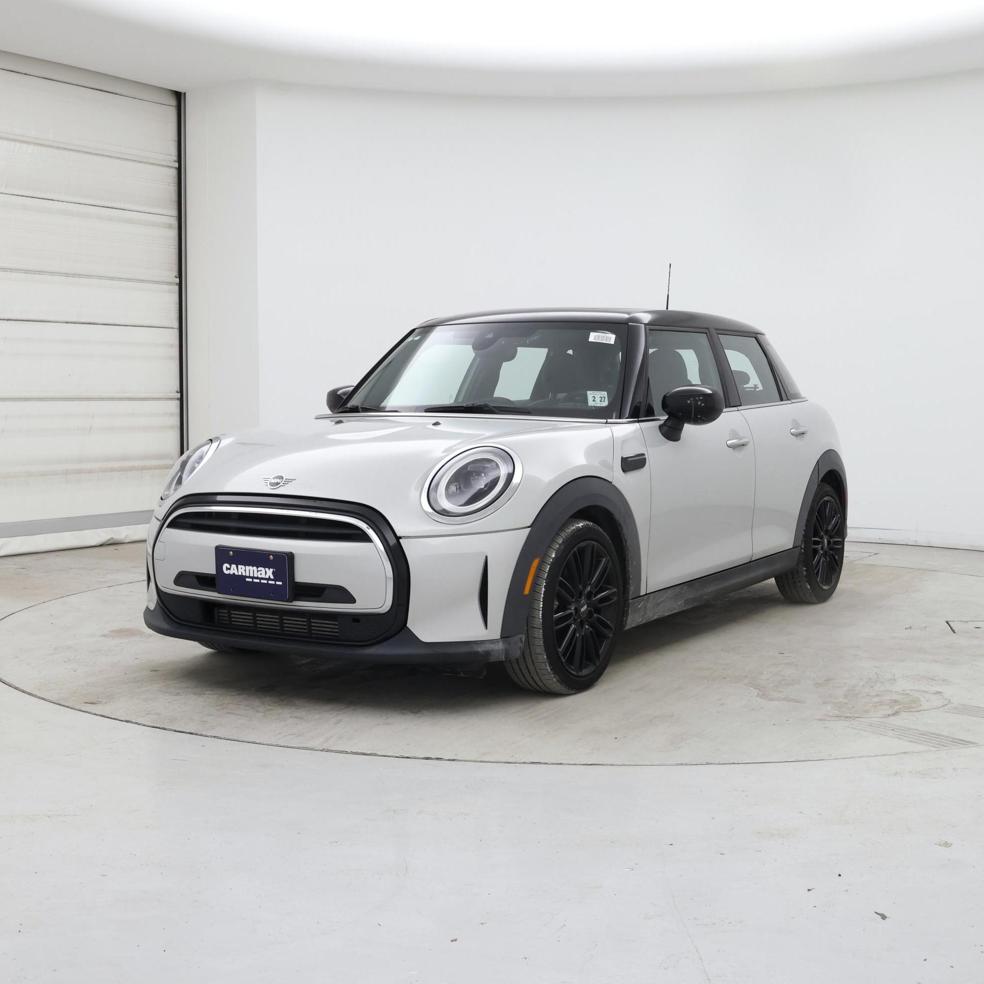 Thumbnail: 2022 MINI Cooper Hardtop - 4