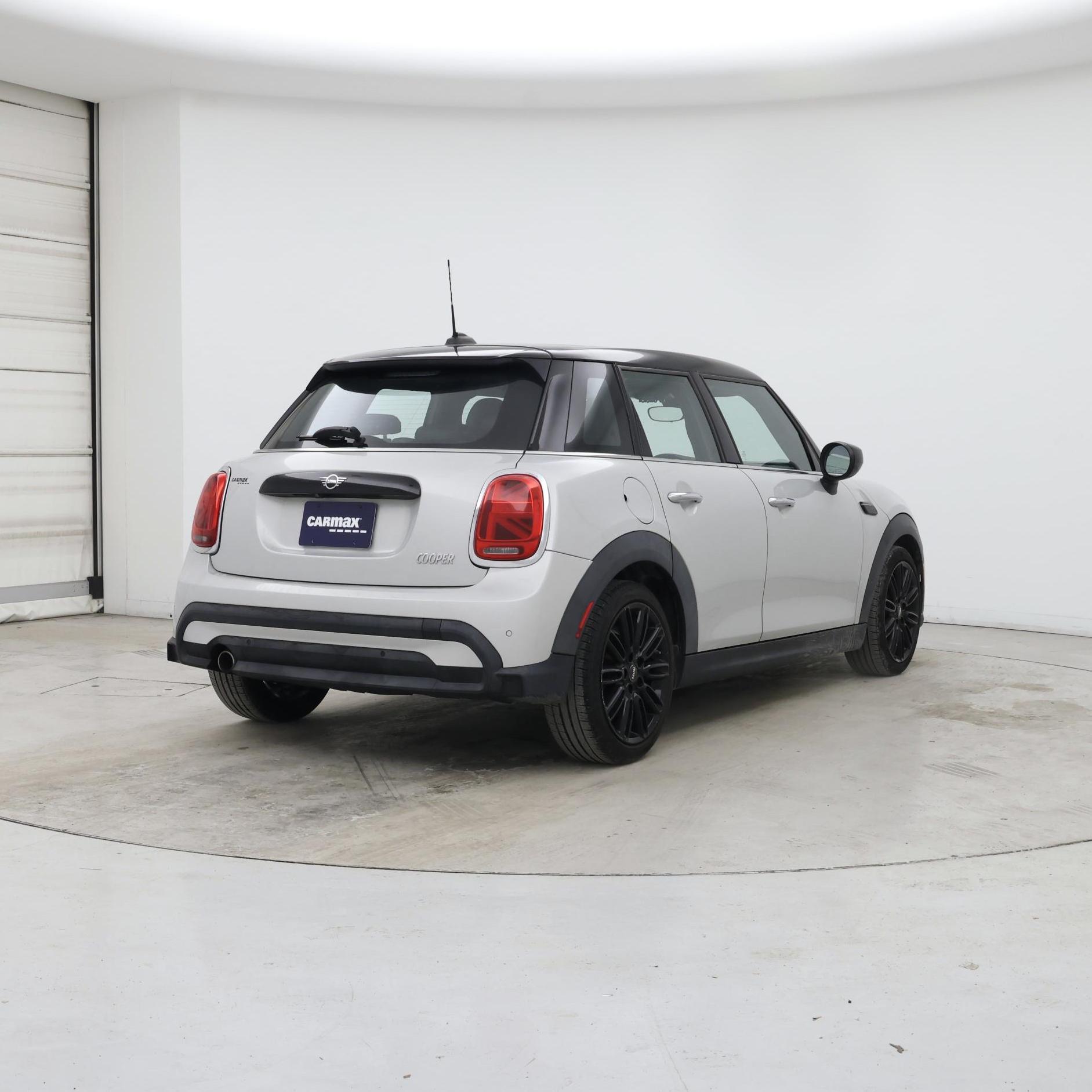 Thumbnail: 2022 MINI Cooper Hardtop - 8