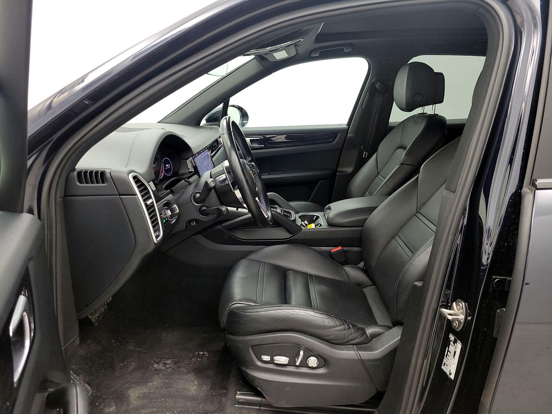 Thumbnail: 2019 Porsche Cayenne - 11