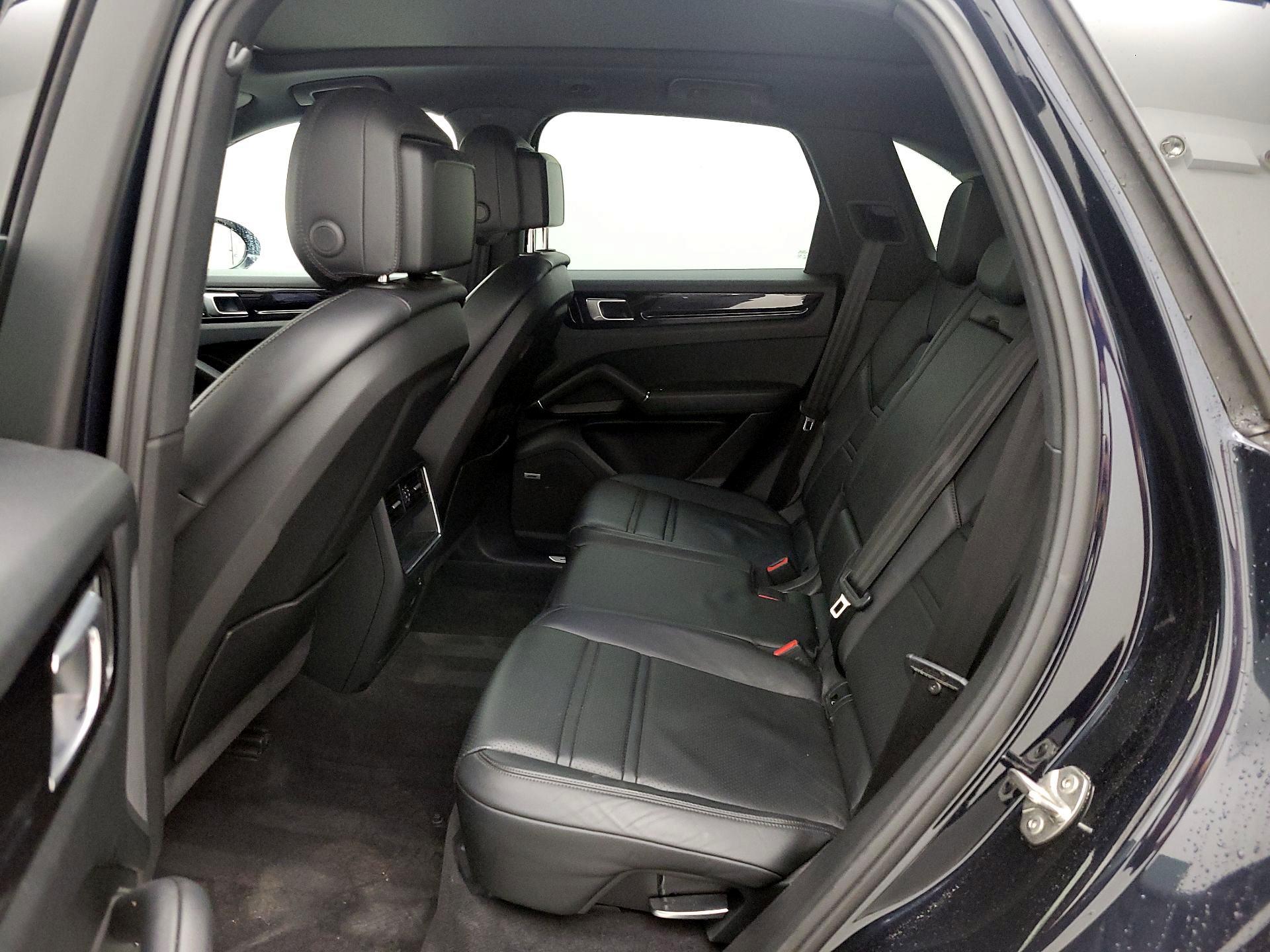 Thumbnail: 2019 Porsche Cayenne - 20