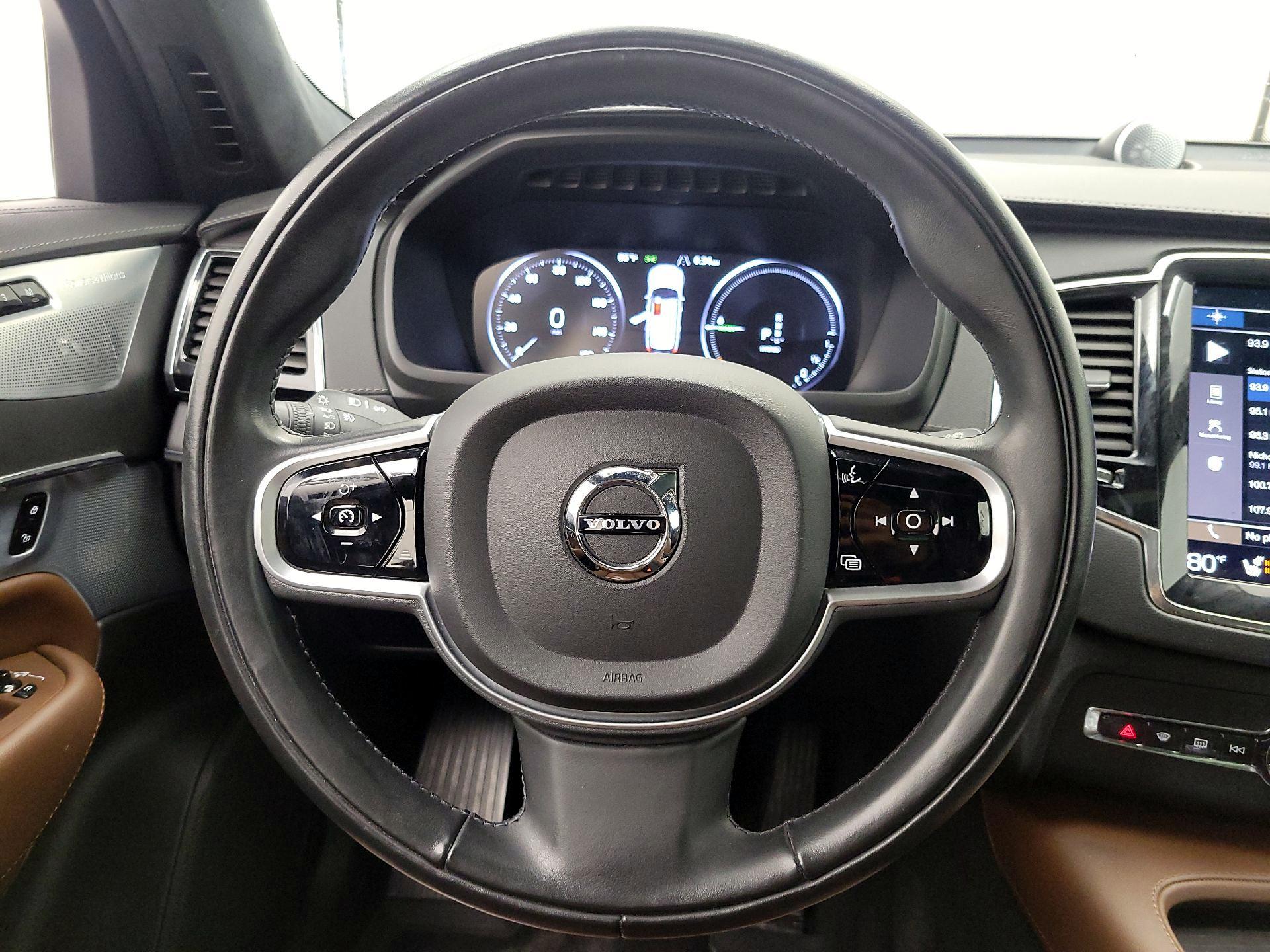 Thumbnail: 2021 Volvo XC90 - 10