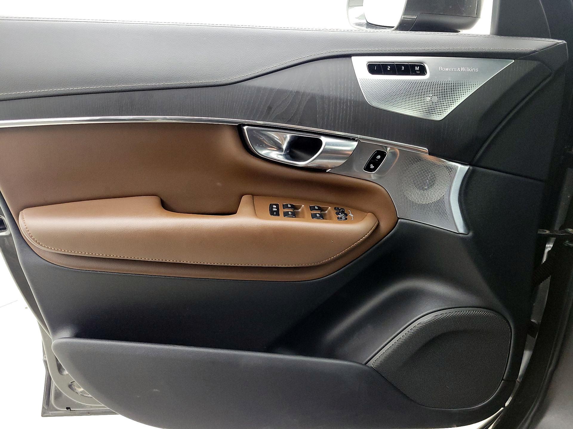 Thumbnail: 2021 Volvo XC90 - 12