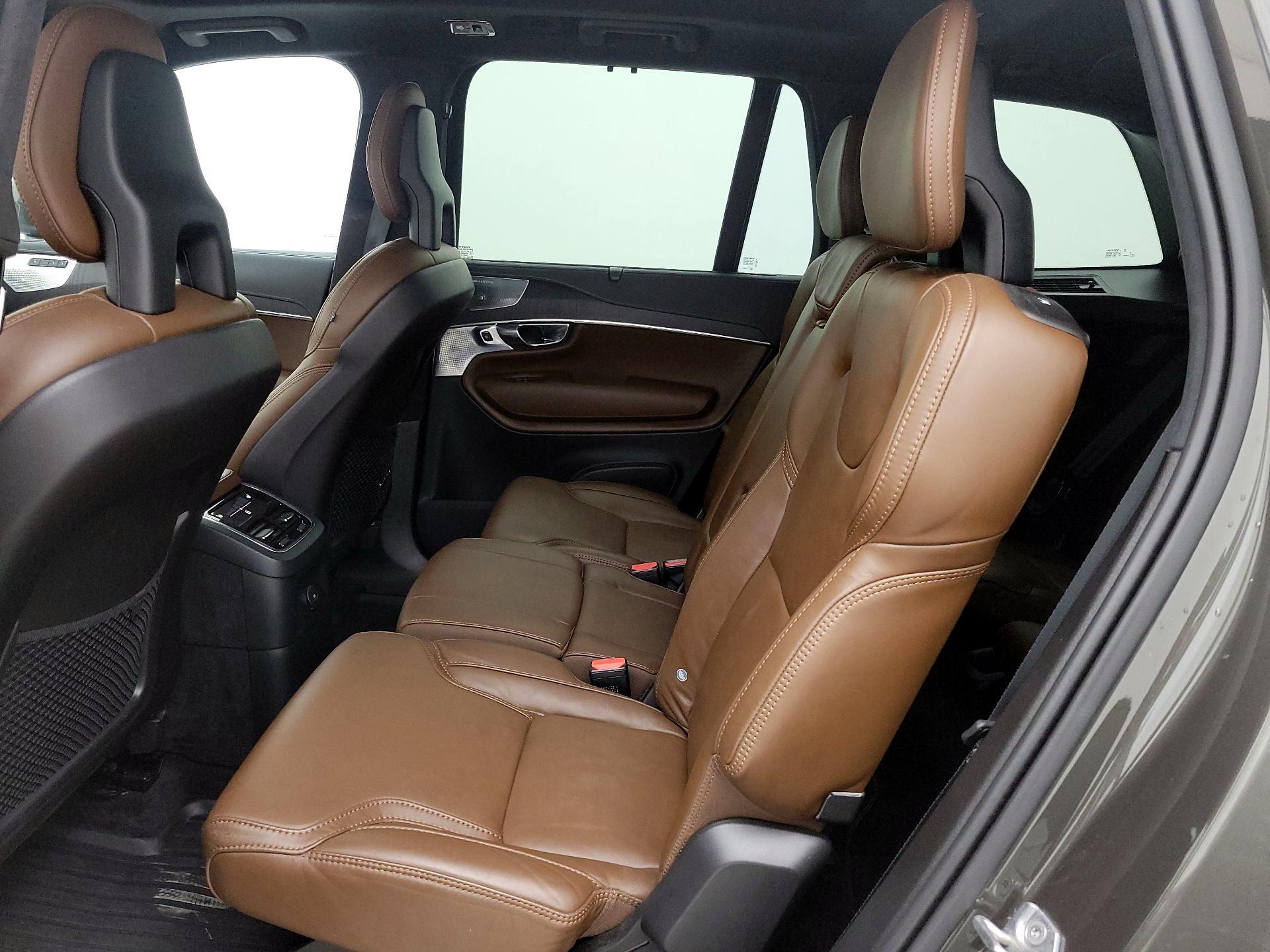 Thumbnail: 2021 Volvo XC90 - 20