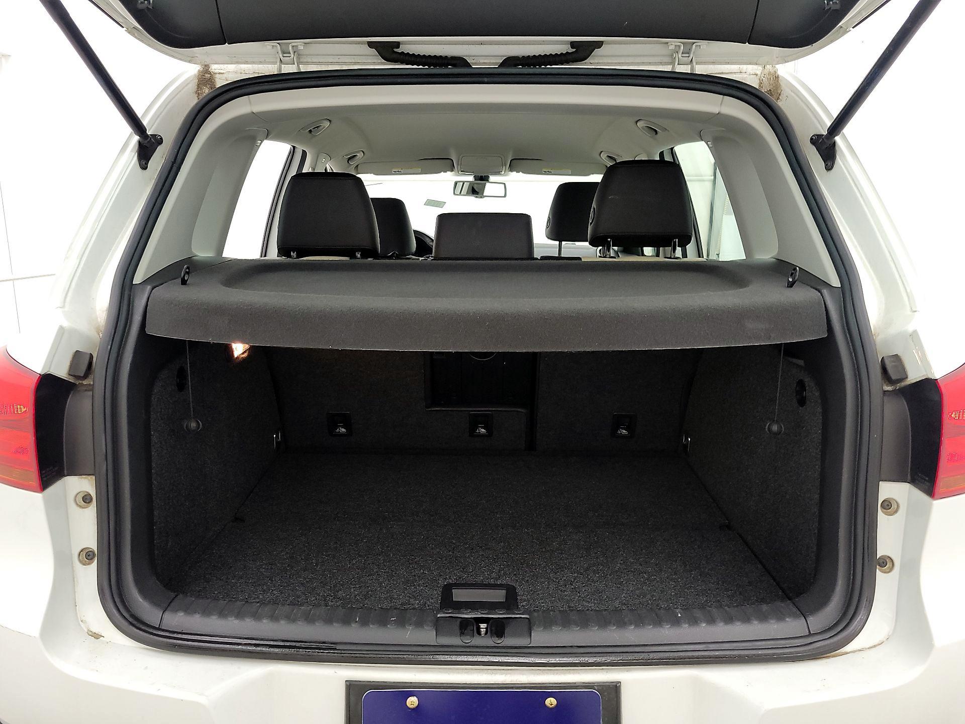 Thumbnail: 2016 Volkswagen Tiguan - 20