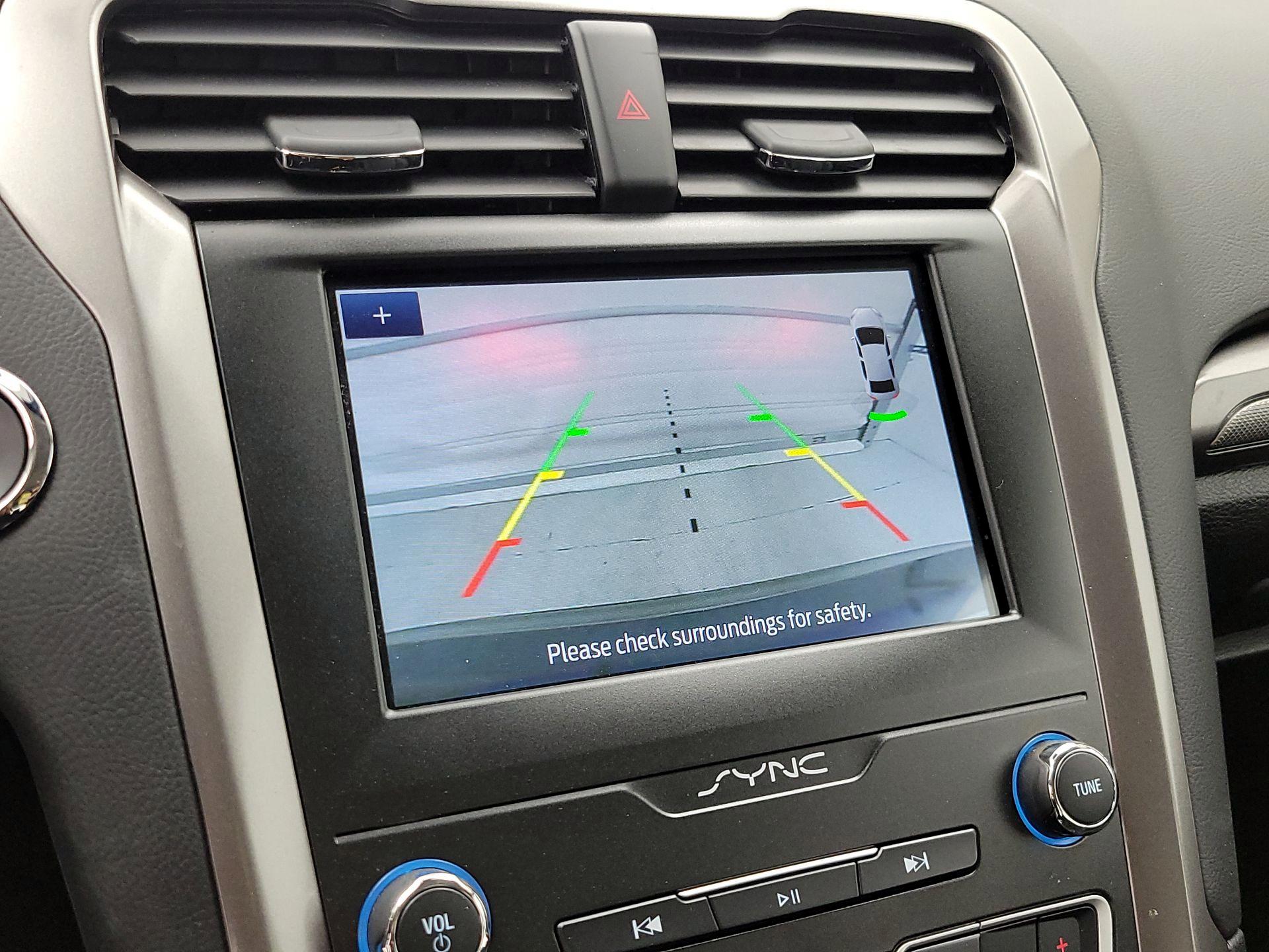 Thumbnail: 2020 Ford Fusion - 14