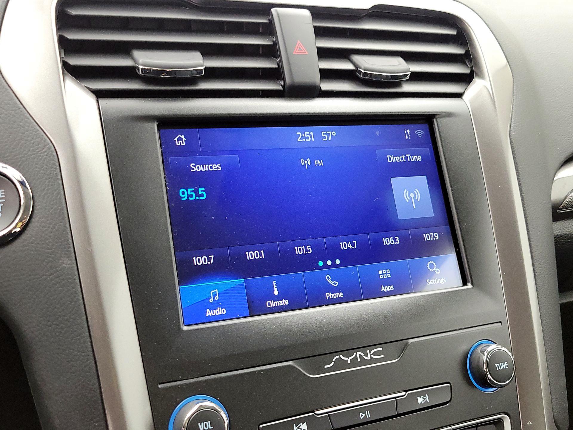 Thumbnail: 2020 Ford Fusion - 15