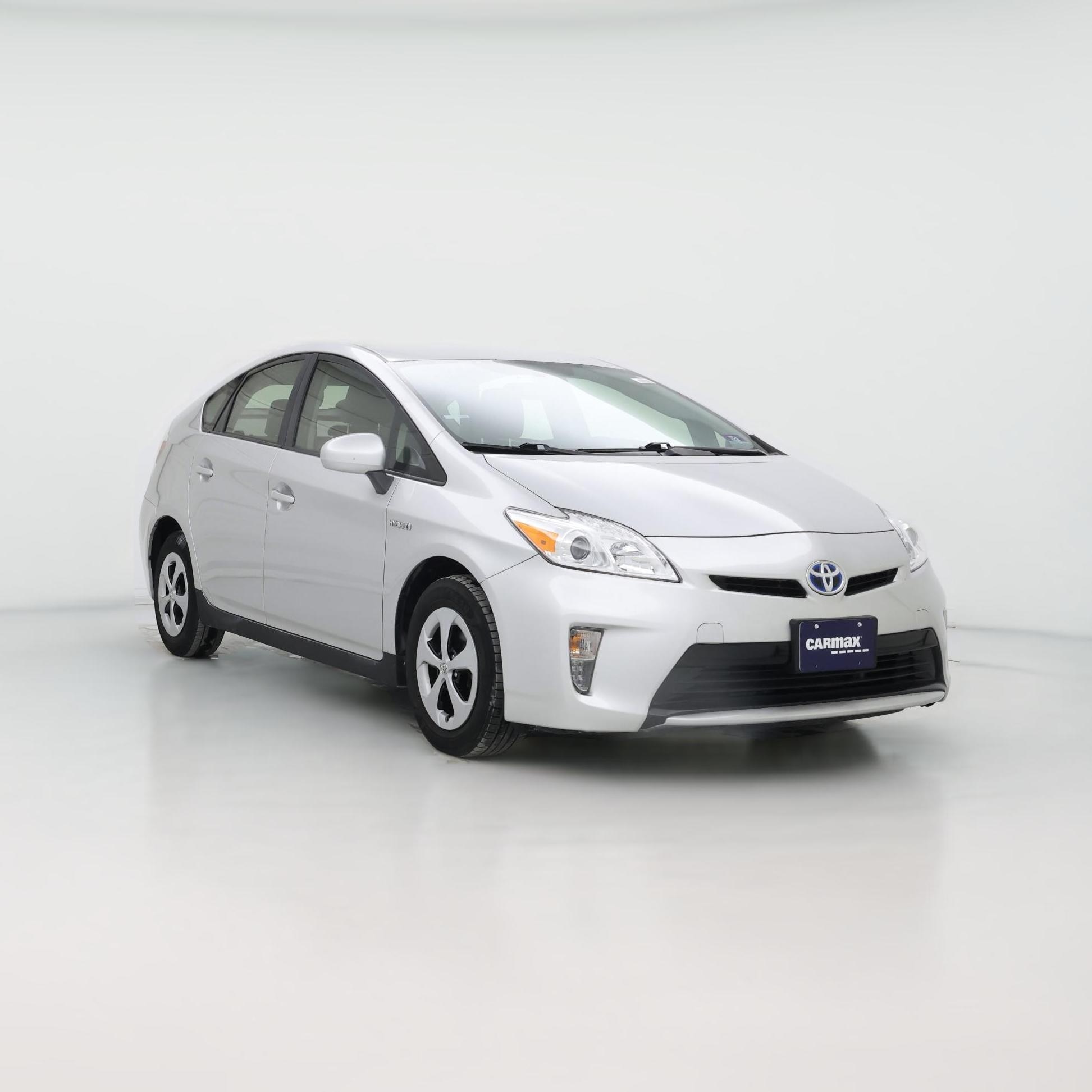 Thumbnail: 2015 Toyota Prius - 1