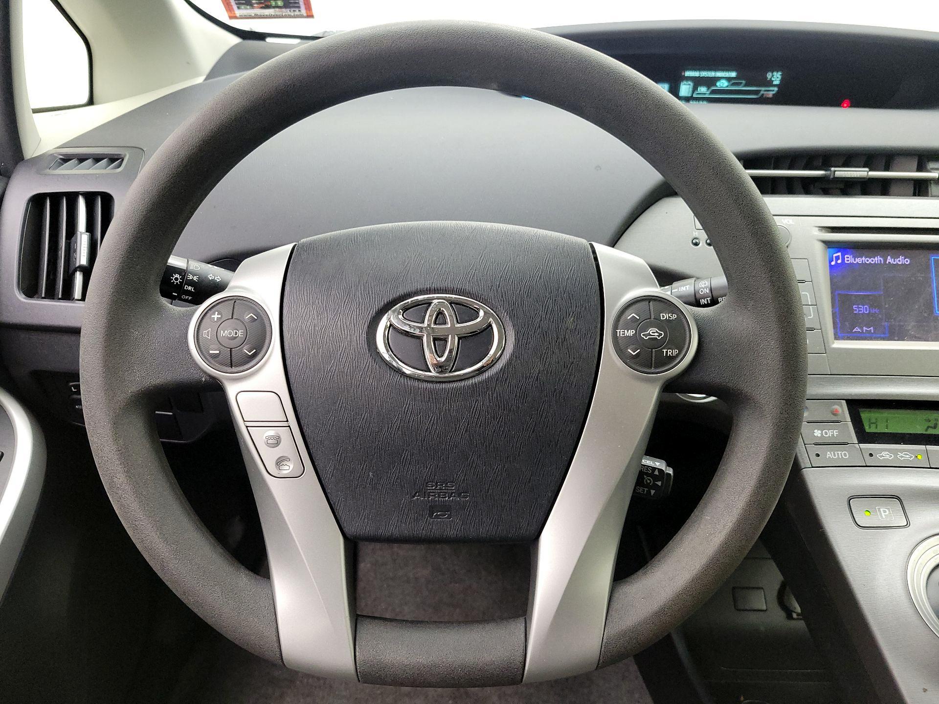 Thumbnail: 2015 Toyota Prius - 10