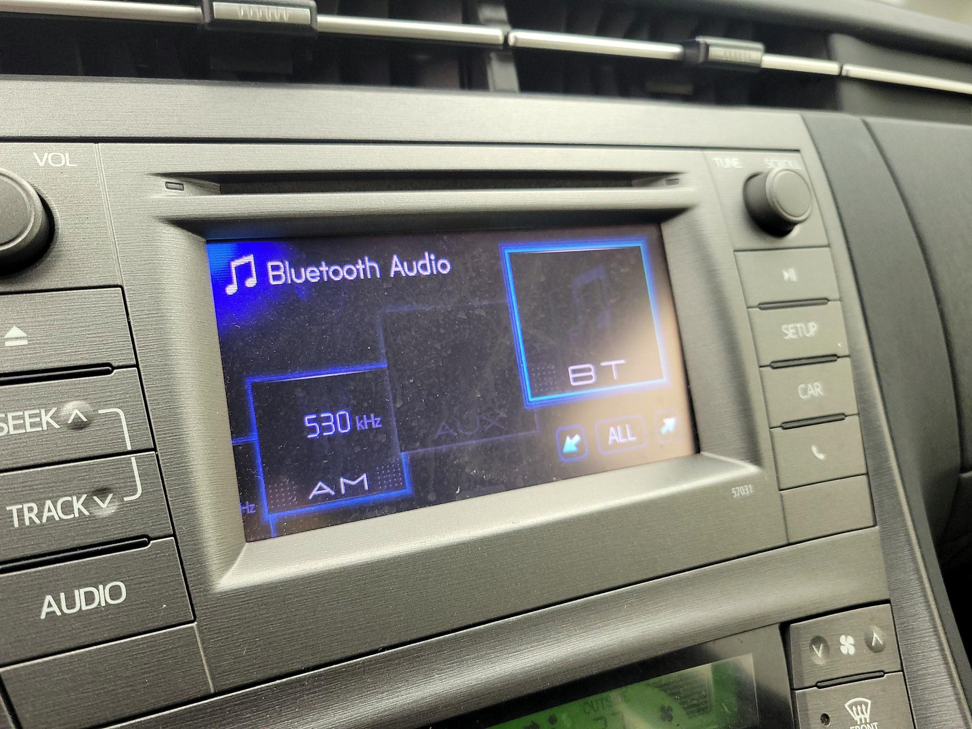 Thumbnail: 2015 Toyota Prius - 15