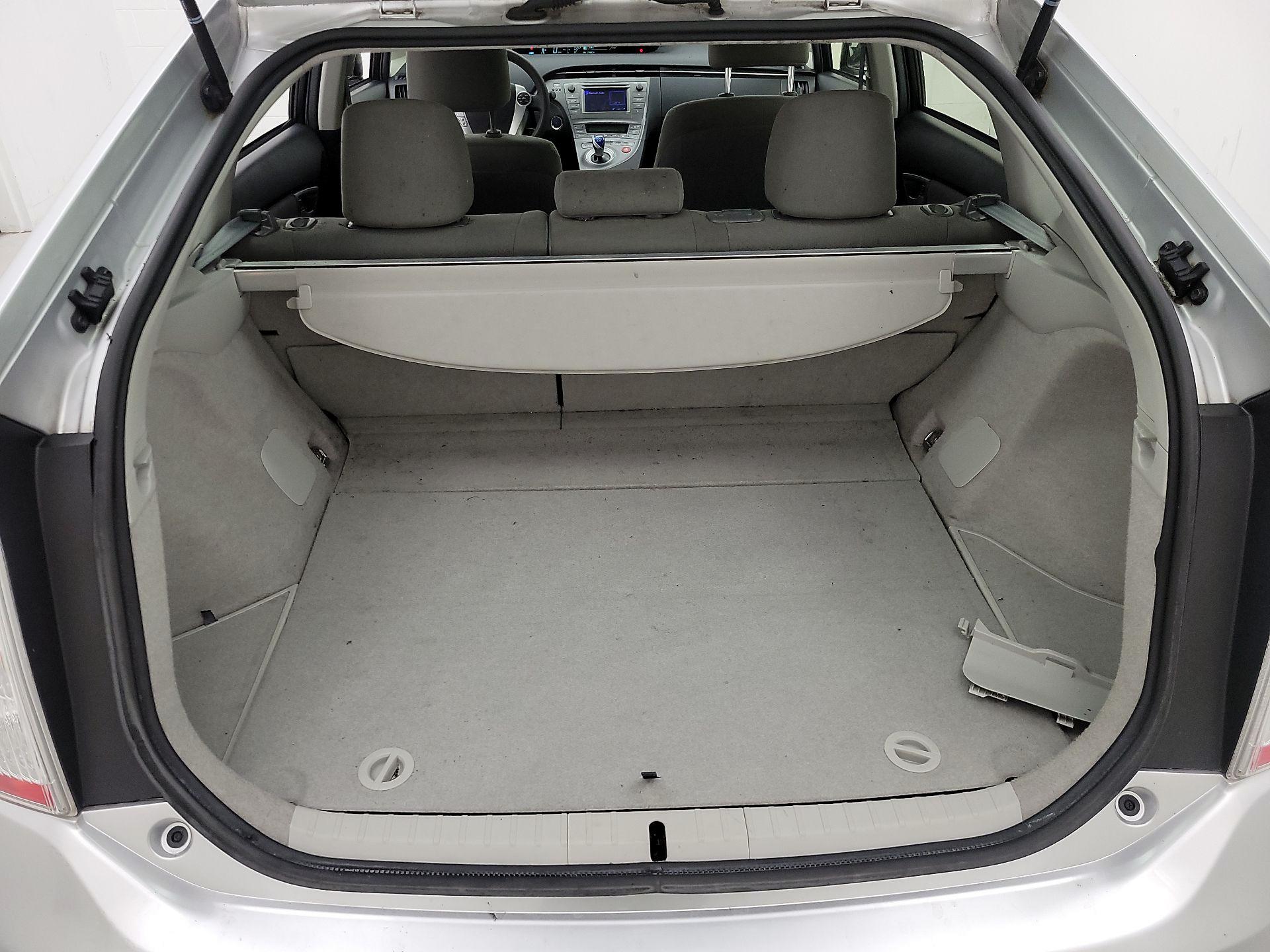 Thumbnail: 2015 Toyota Prius - 20