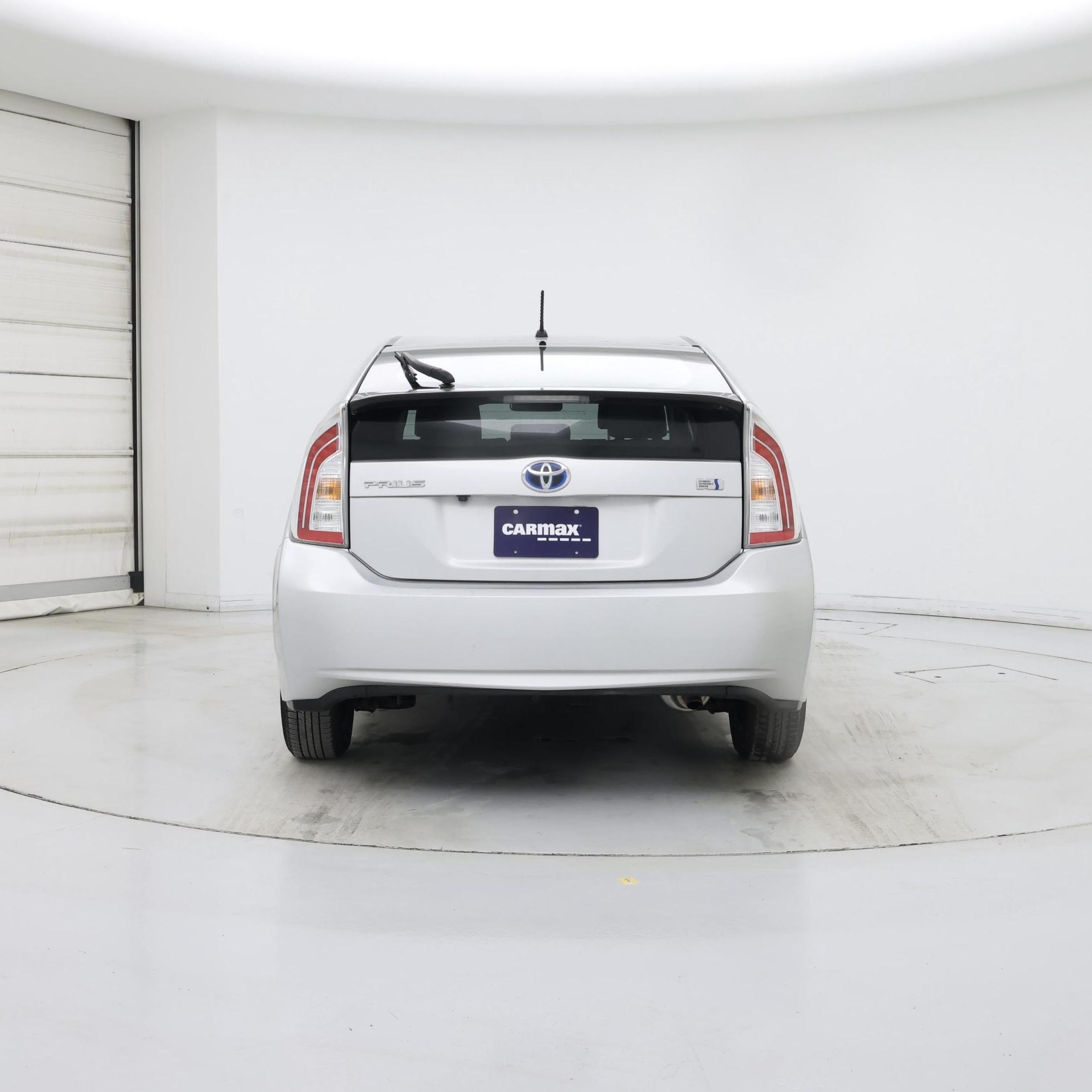 Thumbnail: 2015 Toyota Prius - 6