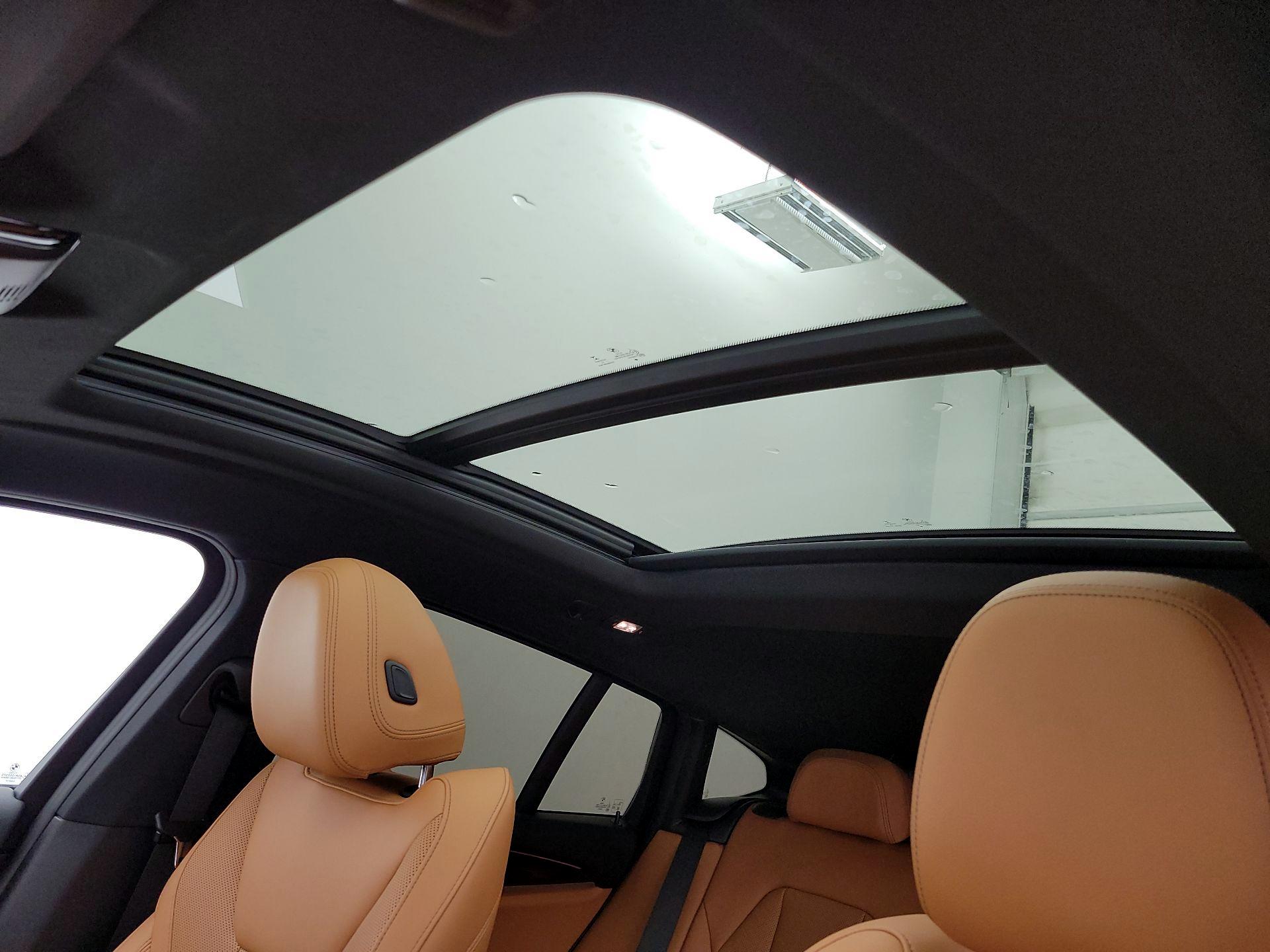 Thumbnail: 2022 BMW X4 - 20