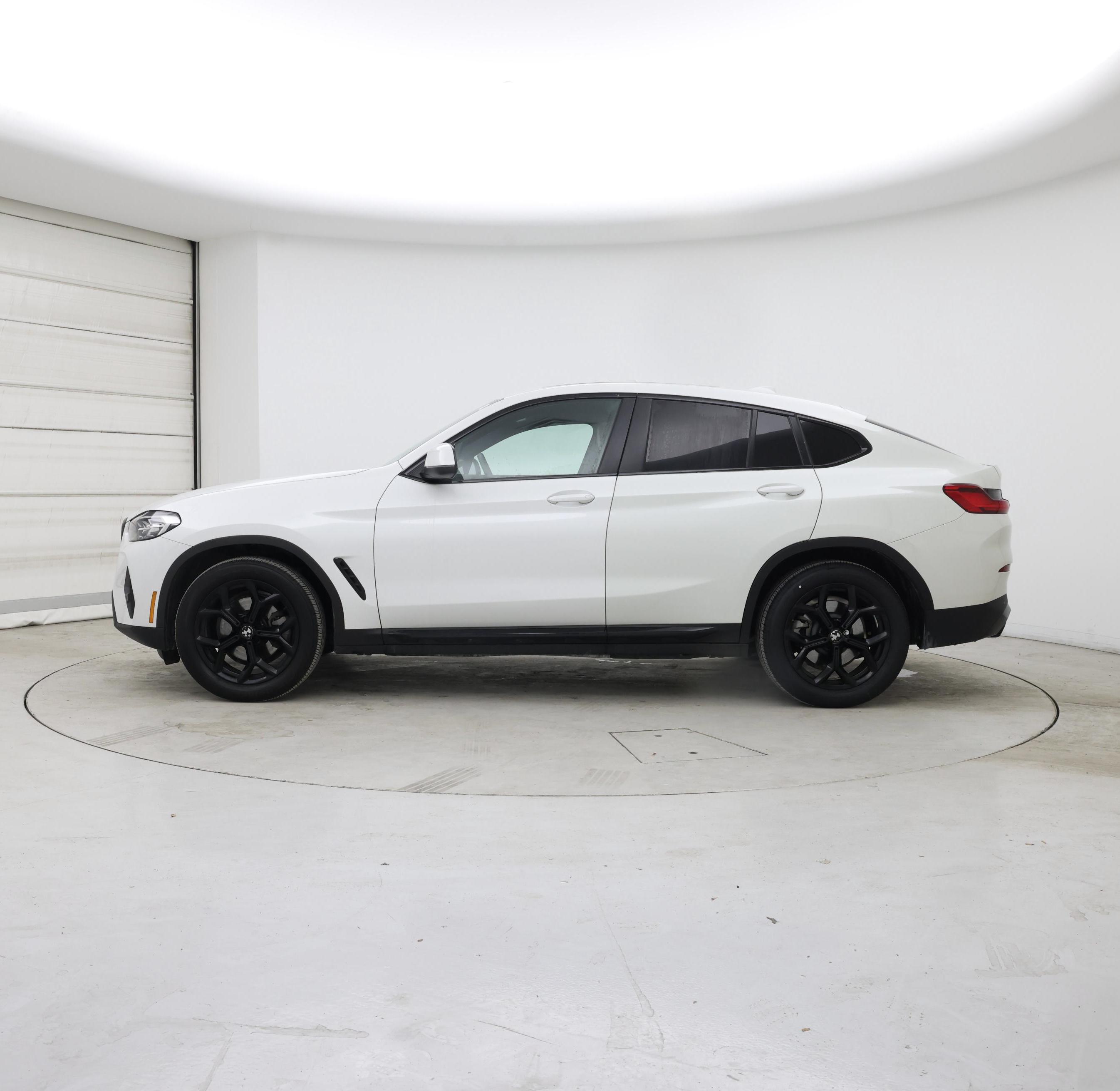 Thumbnail: 2022 BMW X4 - 3