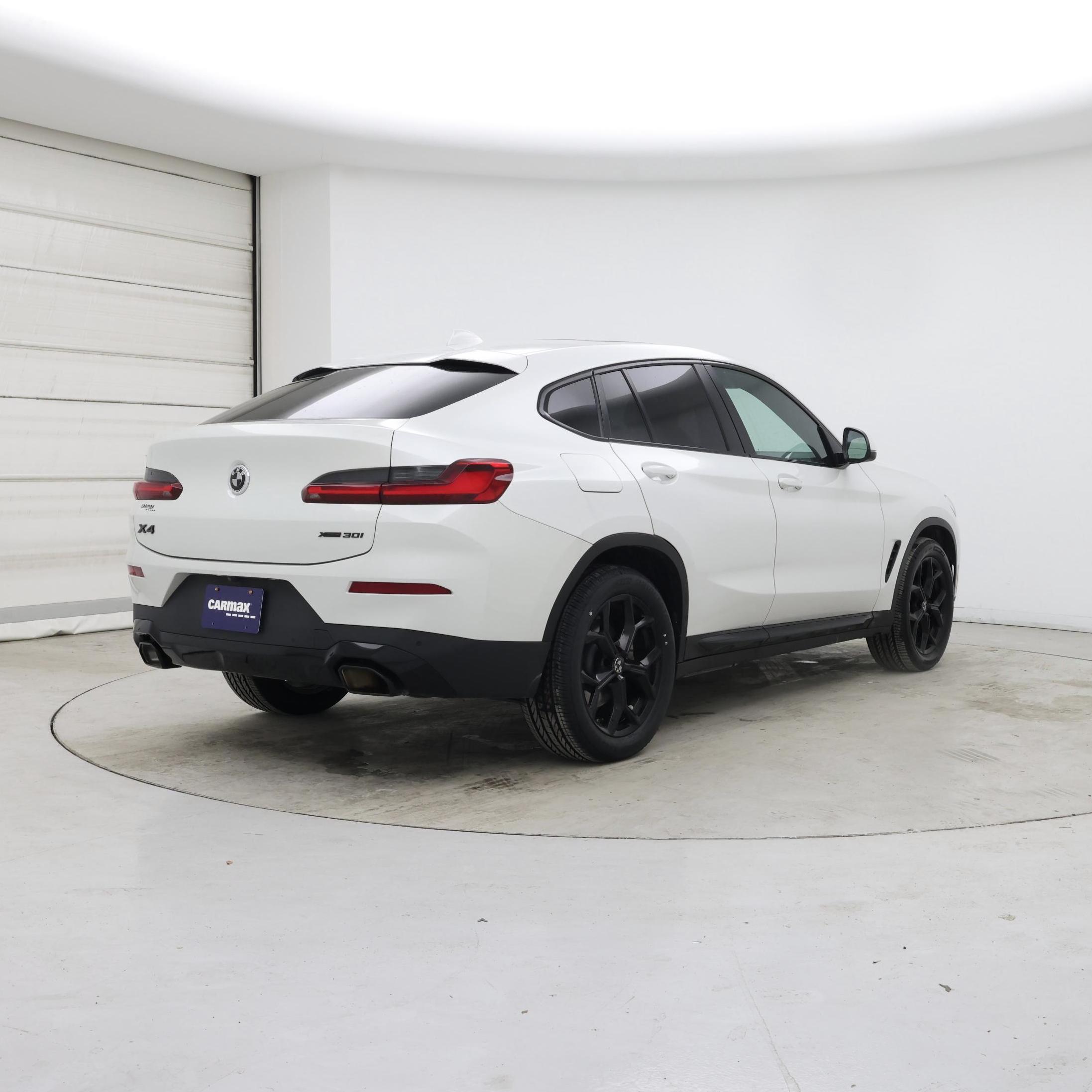 Thumbnail: 2022 BMW X4 - 8