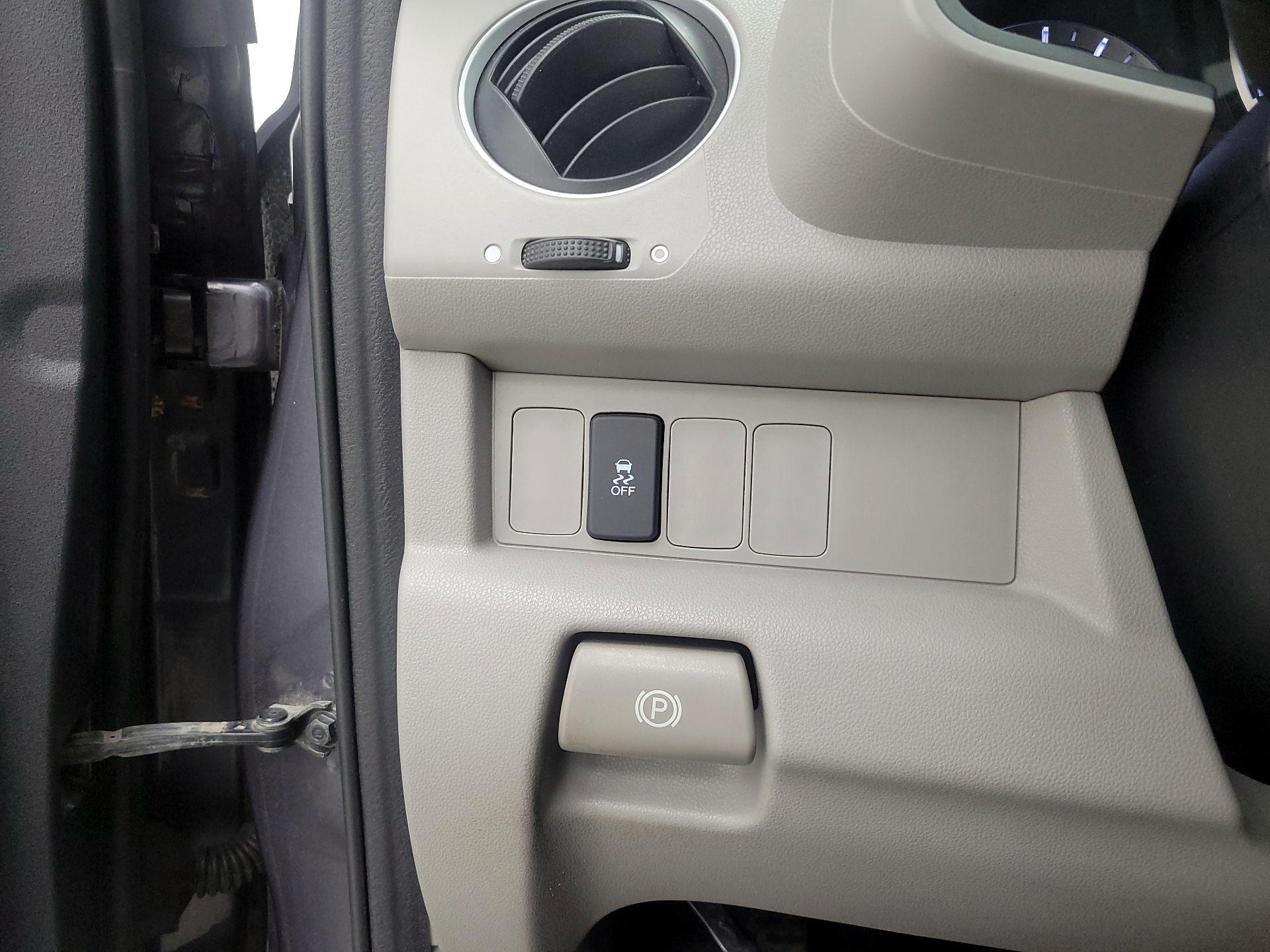 Thumbnail: 2014 Honda Pilot - 13