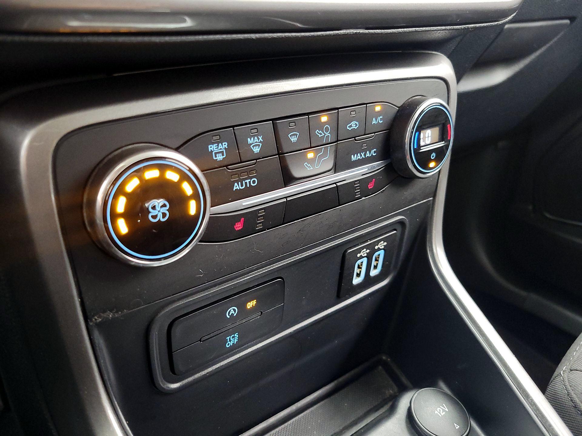 Thumbnail: 2020 Ford EcoSport - 17