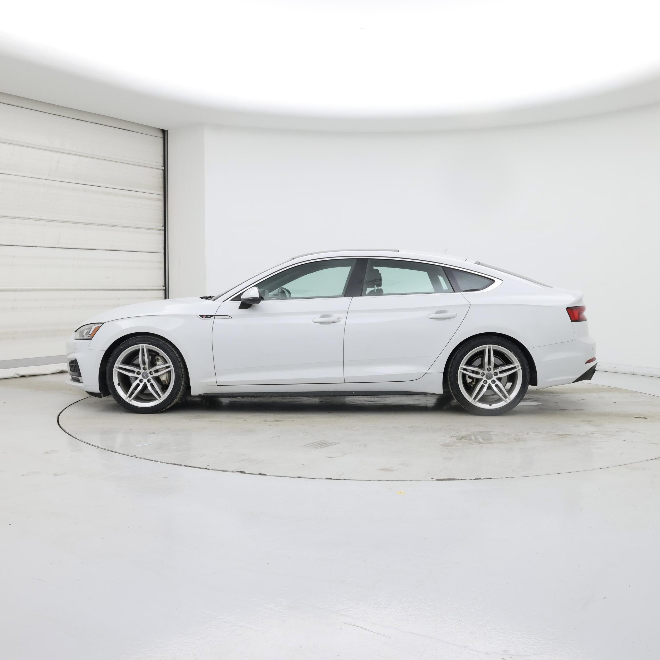 Thumbnail: 2019 Audi A5 - 3