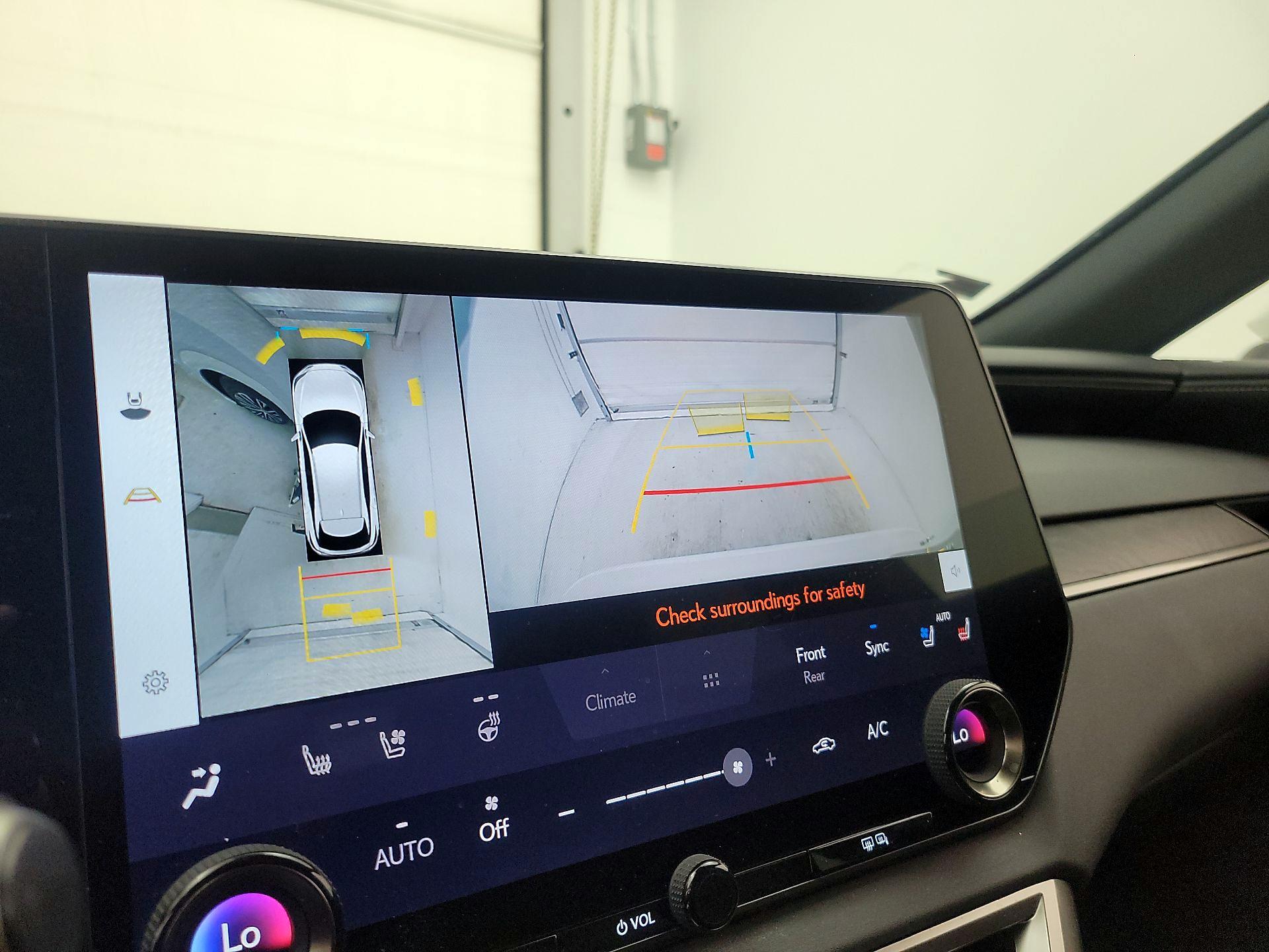 Thumbnail: 2023 Lexus RX - 14