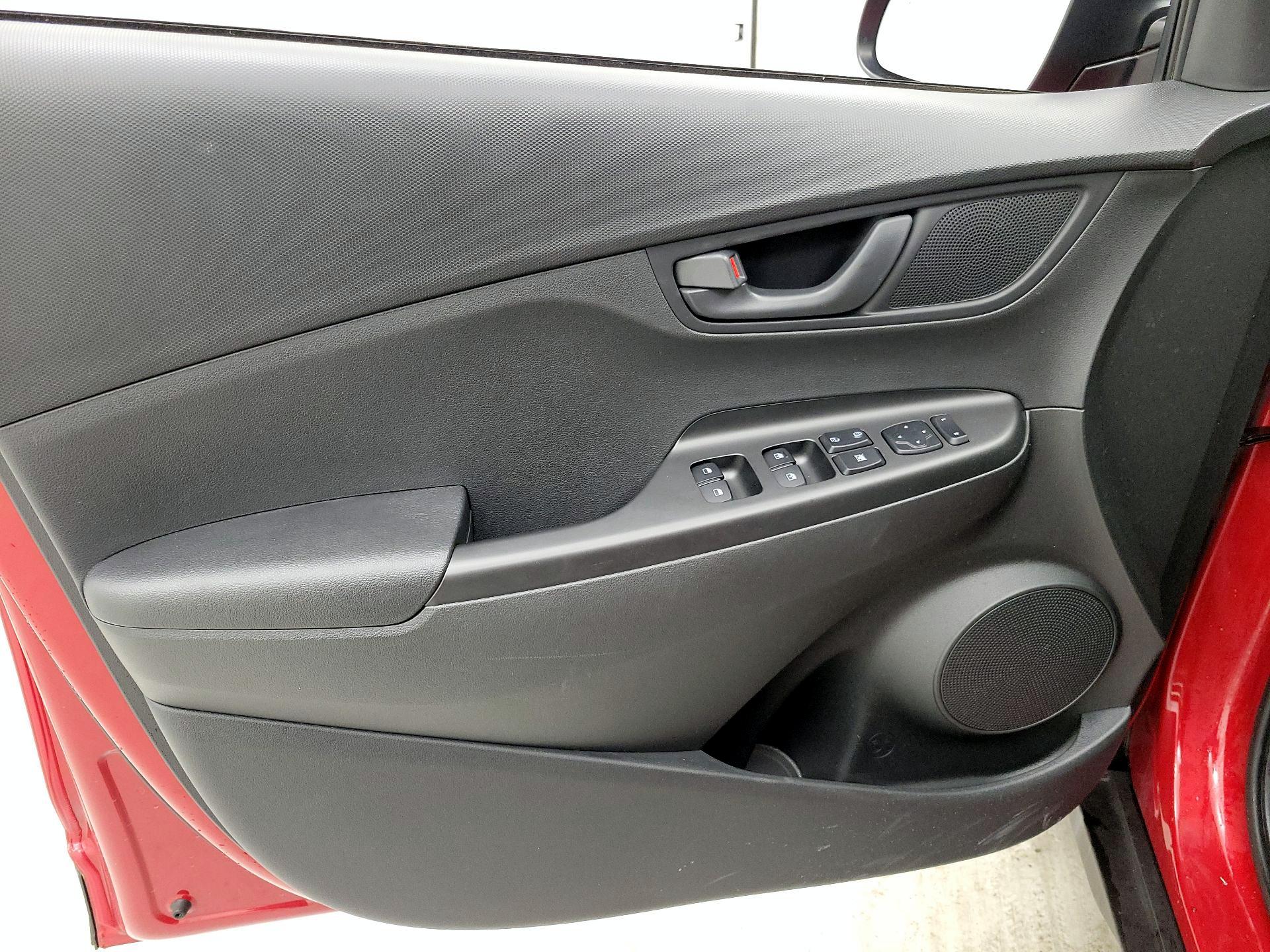 Thumbnail: 2021 Hyundai Kona - 12