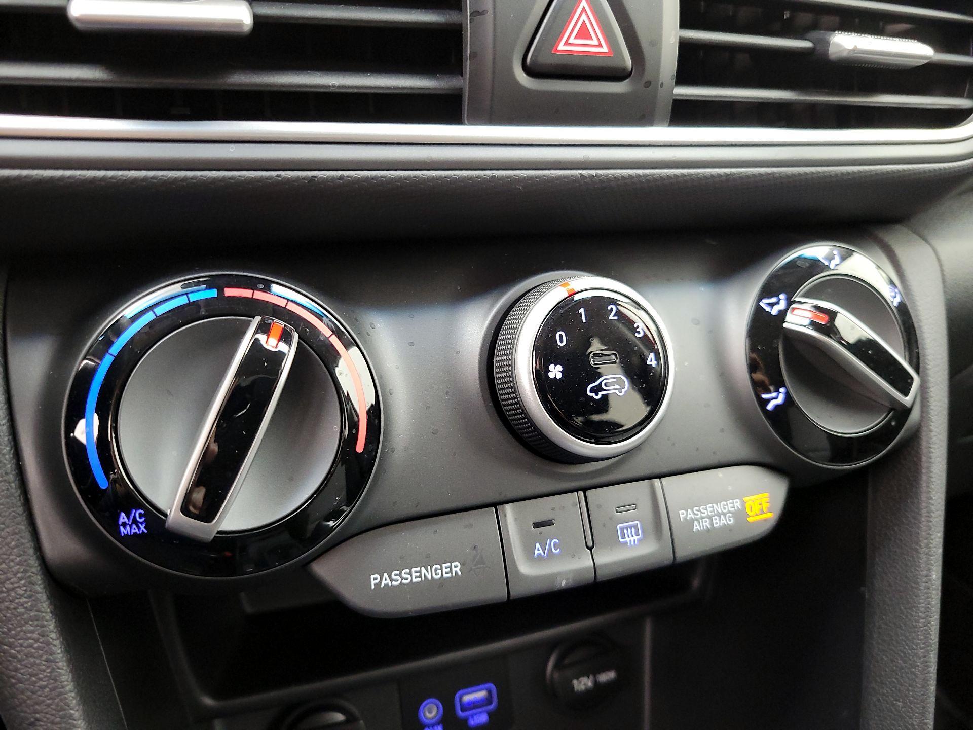 Thumbnail: 2021 Hyundai Kona - 16