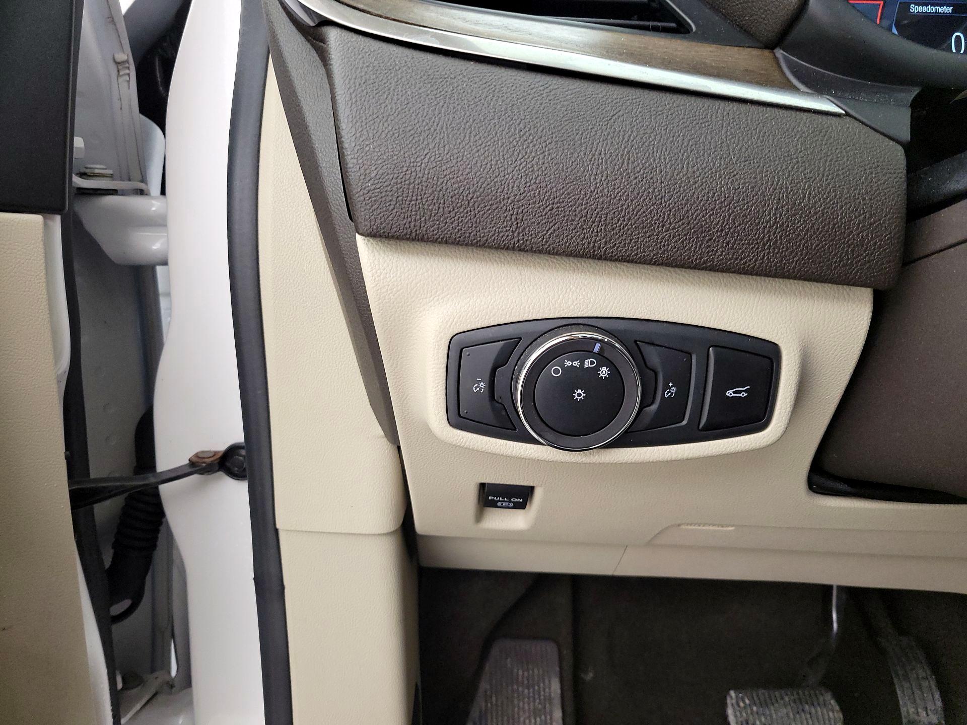 Thumbnail: 2019 Lincoln MKC - 11