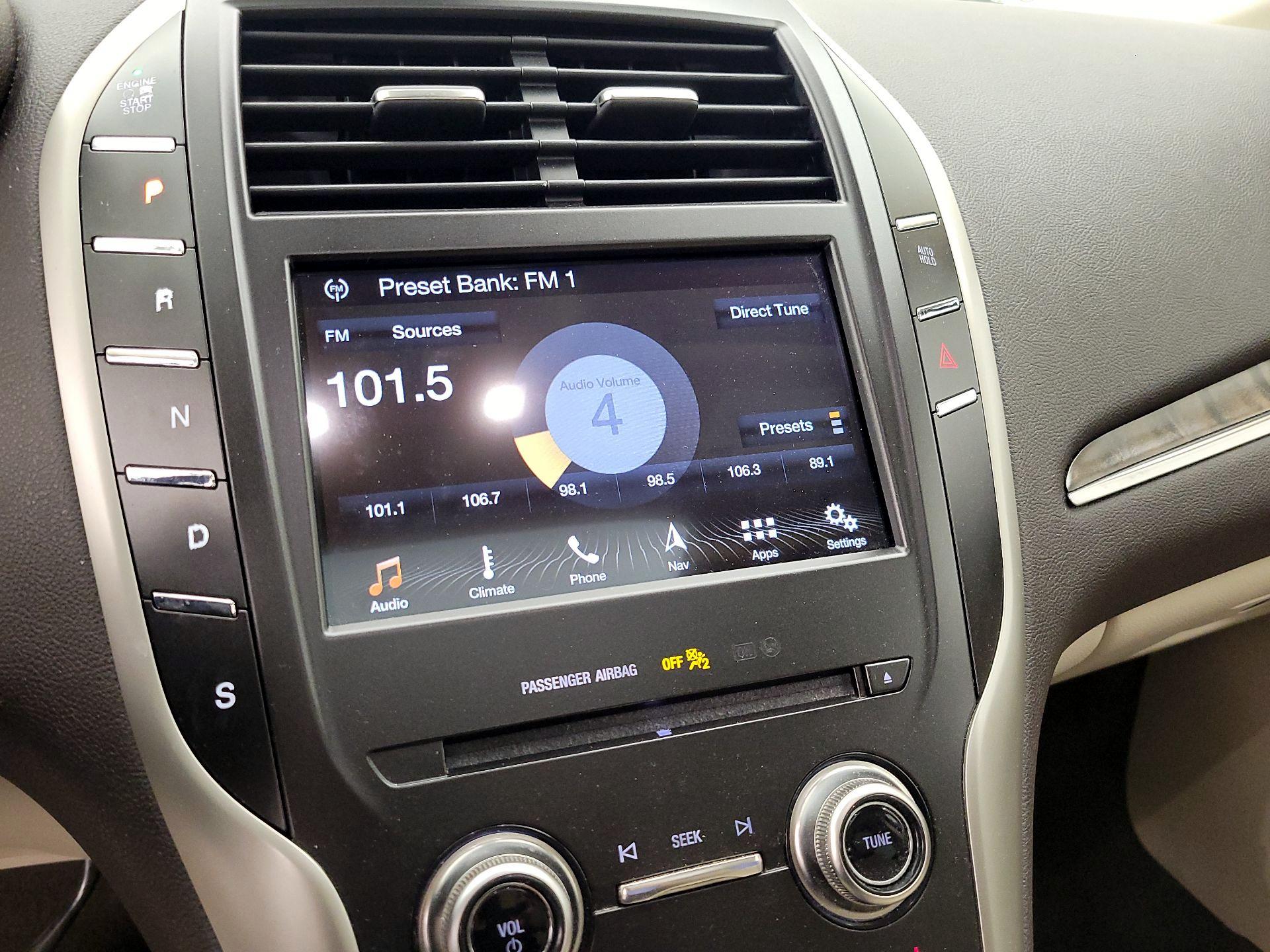 Thumbnail: 2019 Lincoln MKC - 14